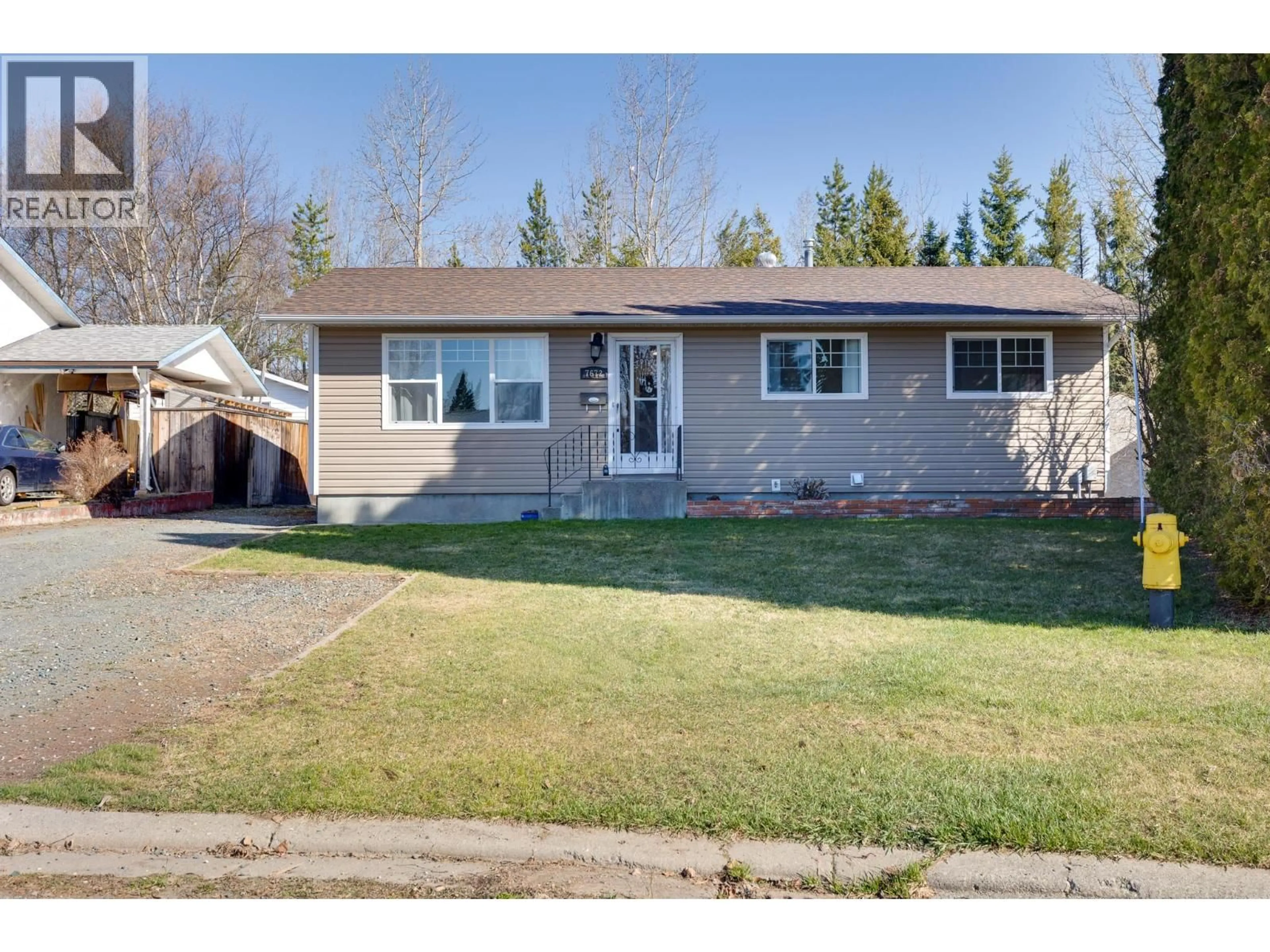 Home with vinyl exterior material, street for 7672 MONCTON CRESCENT, Prince George British Columbia V2N3M1