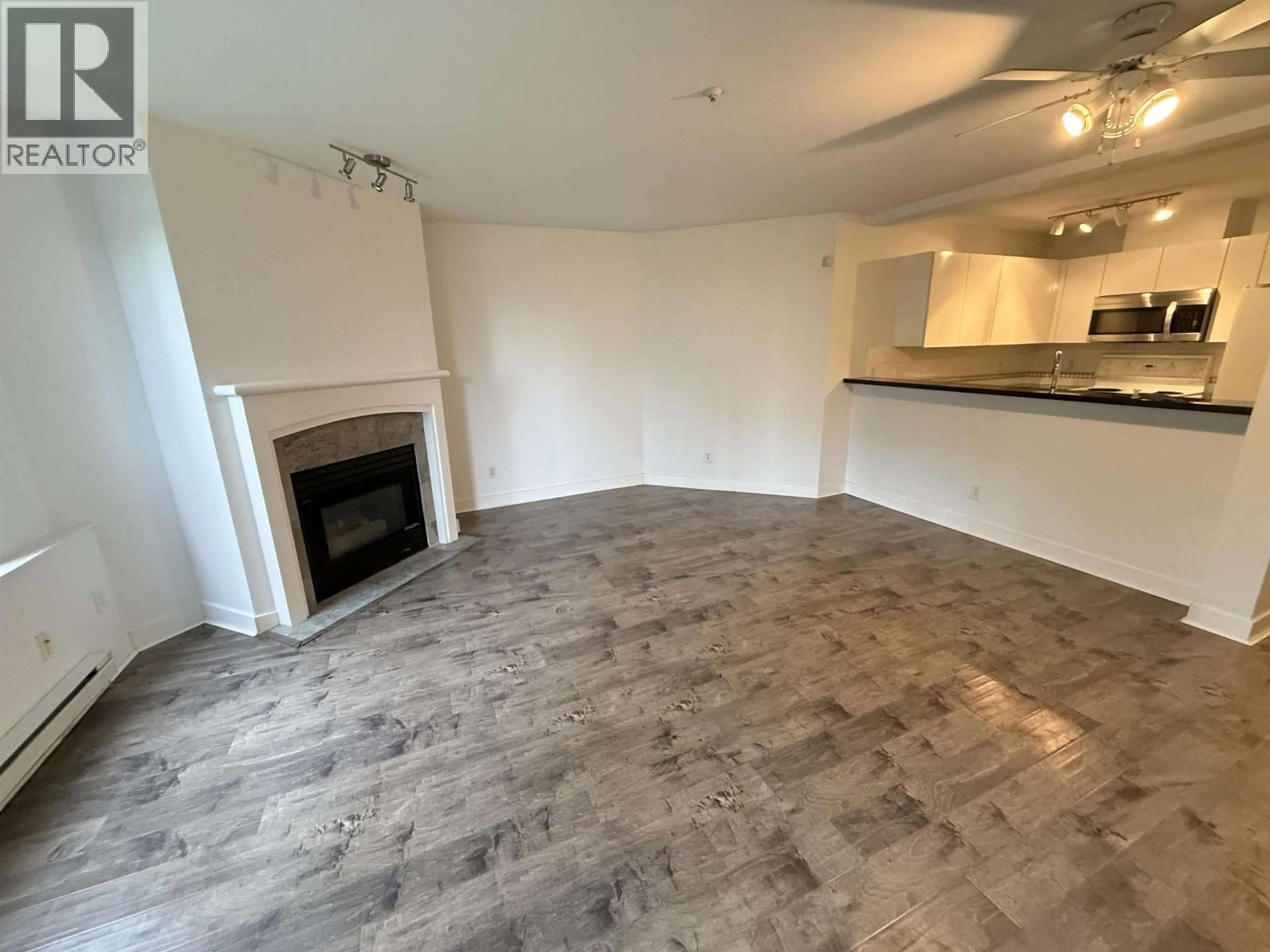 A pic of a room for 101 - 8460 JELLICOE STREET, Vancouver British Columbia V5S4S8