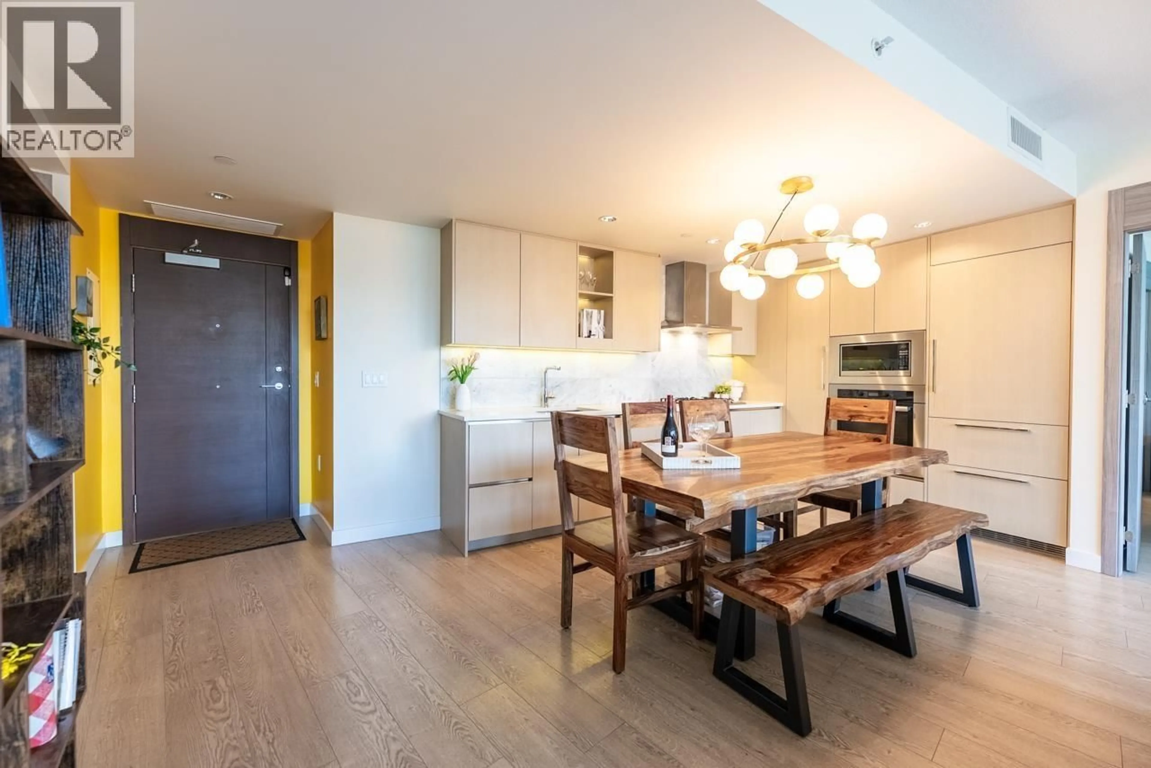 Dining room, wood/laminate floor for 1001 - 89 NELSON STREET, Vancouver British Columbia V6Z0E7