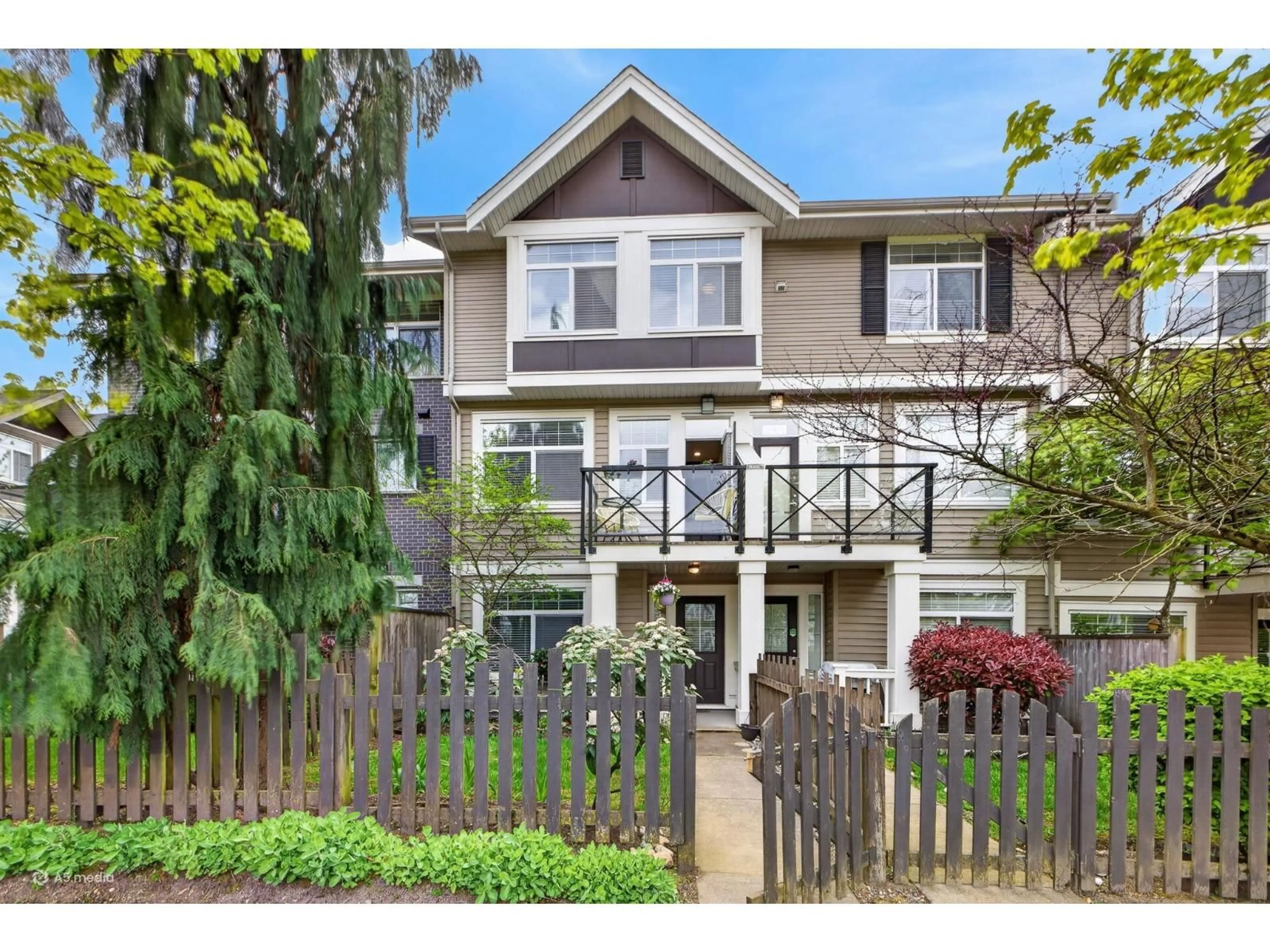 Home with vinyl exterior material, street for 14 - 14377 60 AVENUE, Surrey British Columbia V3X0E2