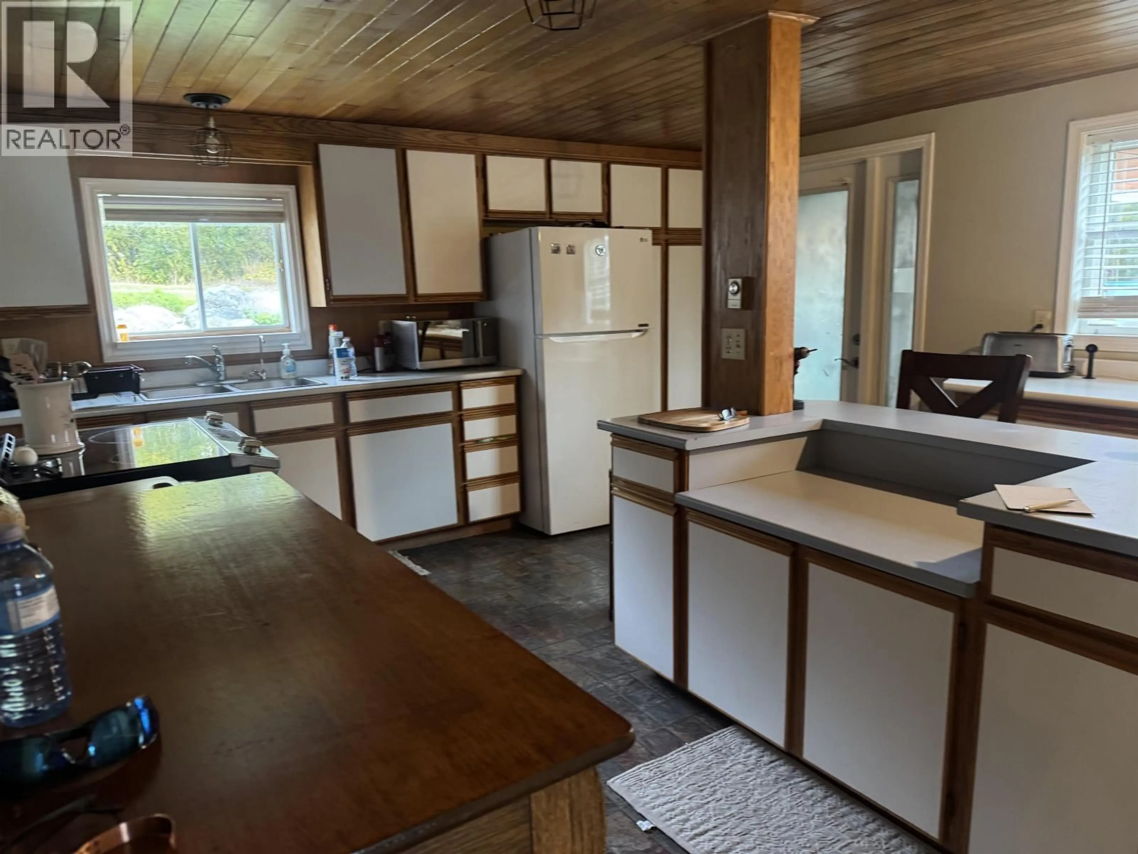 Standard kitchen, unknown for 3168 COPELAND ROAD, Quesnel British Columbia V2J6P7