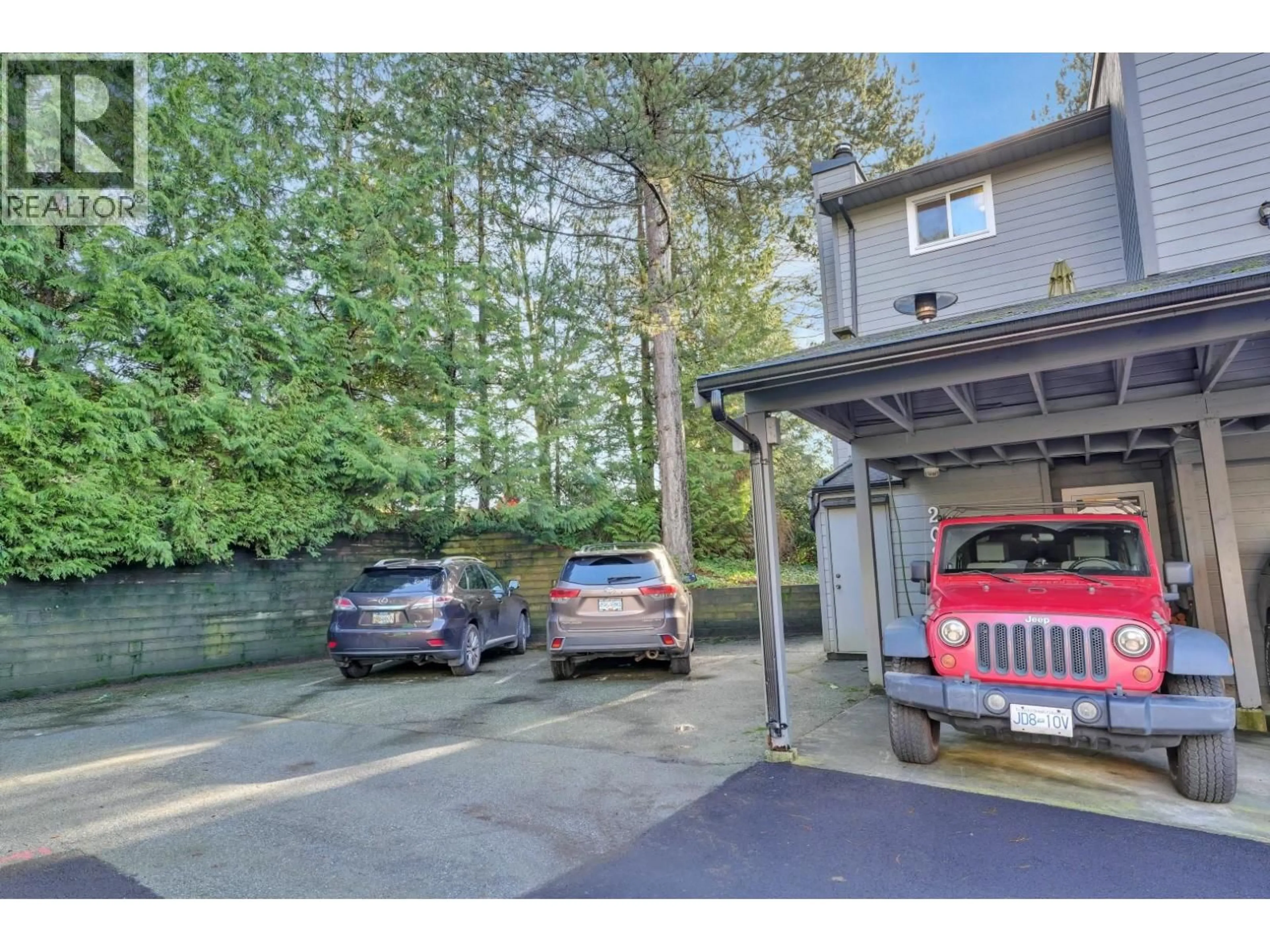 Indoor garage for 202 BALMORAL PLACE, Port Moody British Columbia V3H4B9