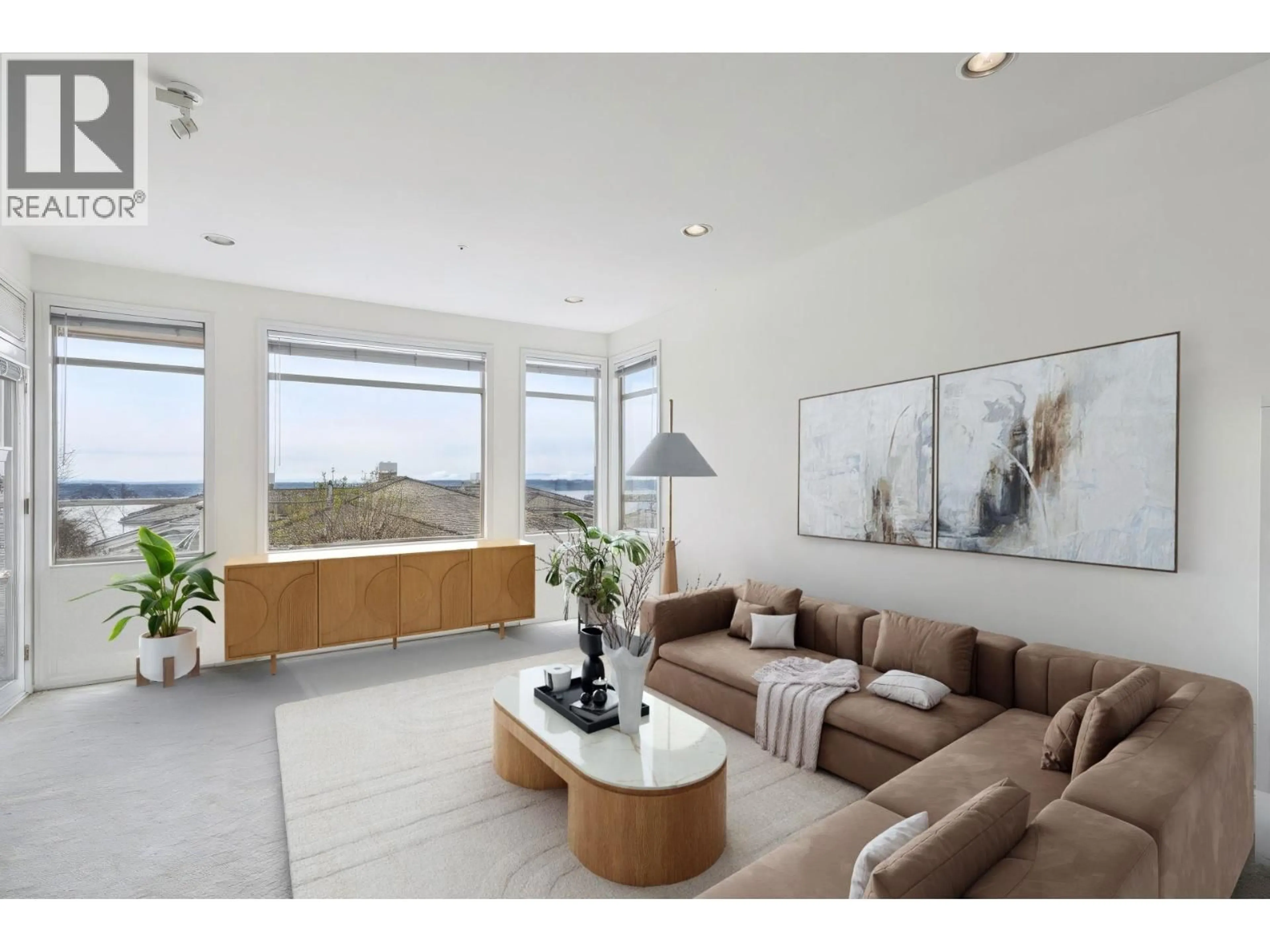 Living room with furniture, unknown for 2416 CARR LANE, West Vancouver British Columbia V7S3H5