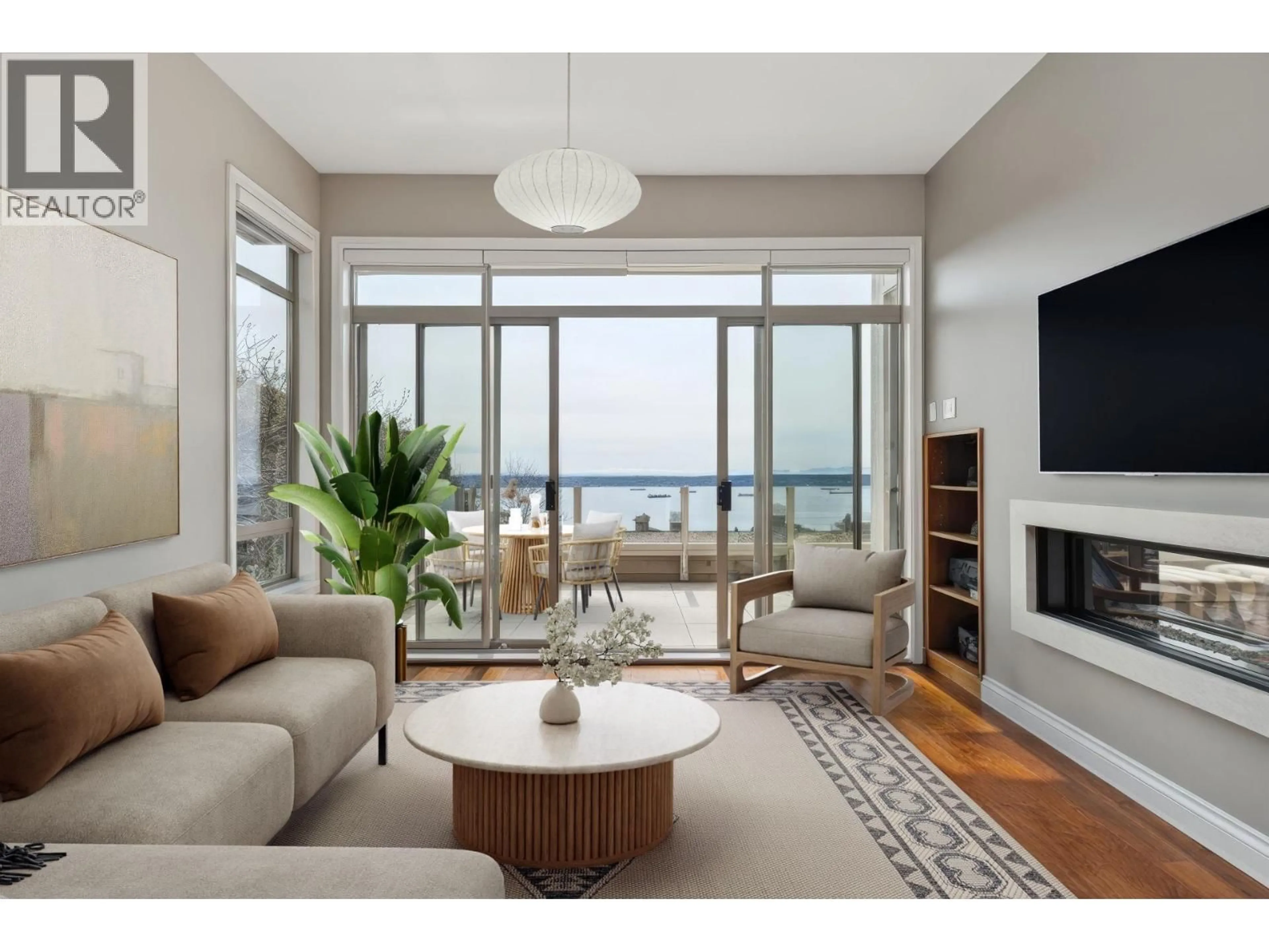 Living room with furniture, unknown for 2416 CARR LANE, West Vancouver British Columbia V7S3H5