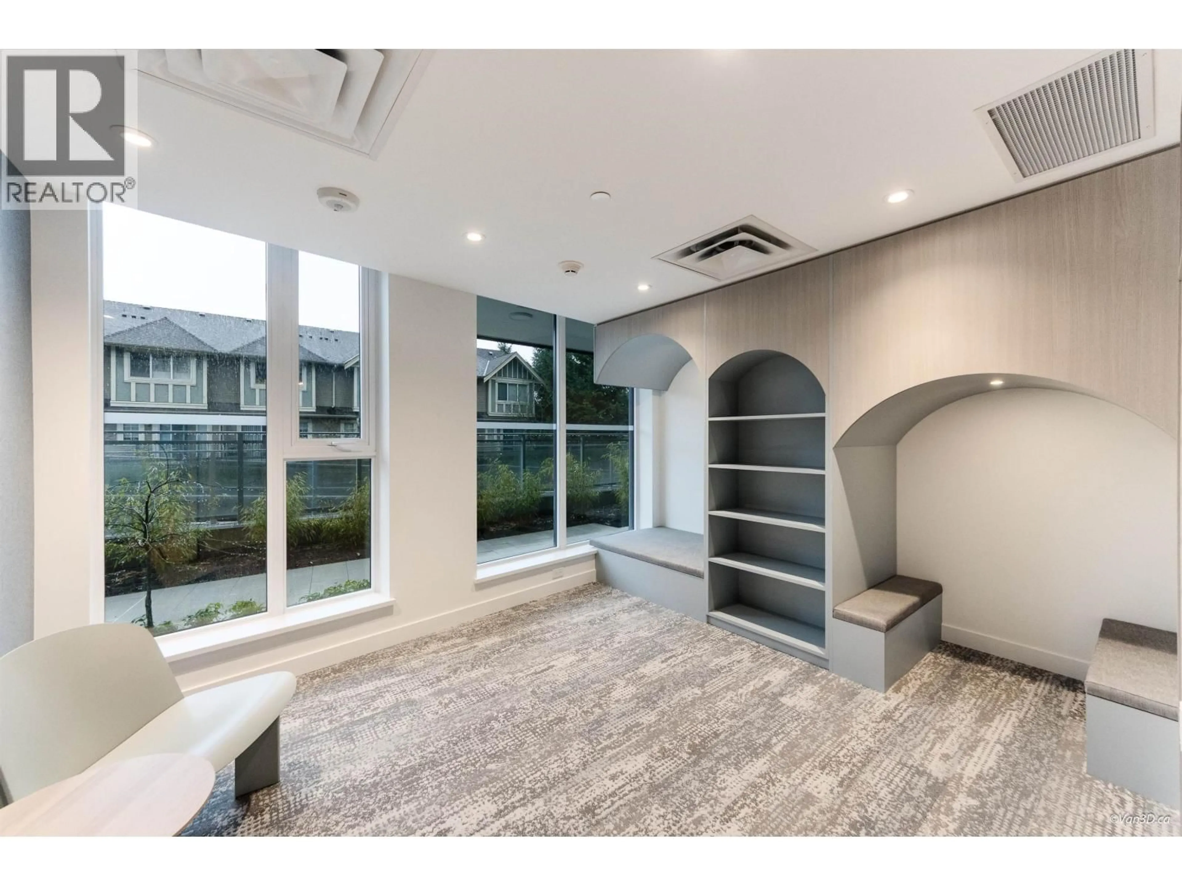 Indoor foyer for 1009 - 5685 HALLEY AVENUE, Burnaby British Columbia V5H2P8