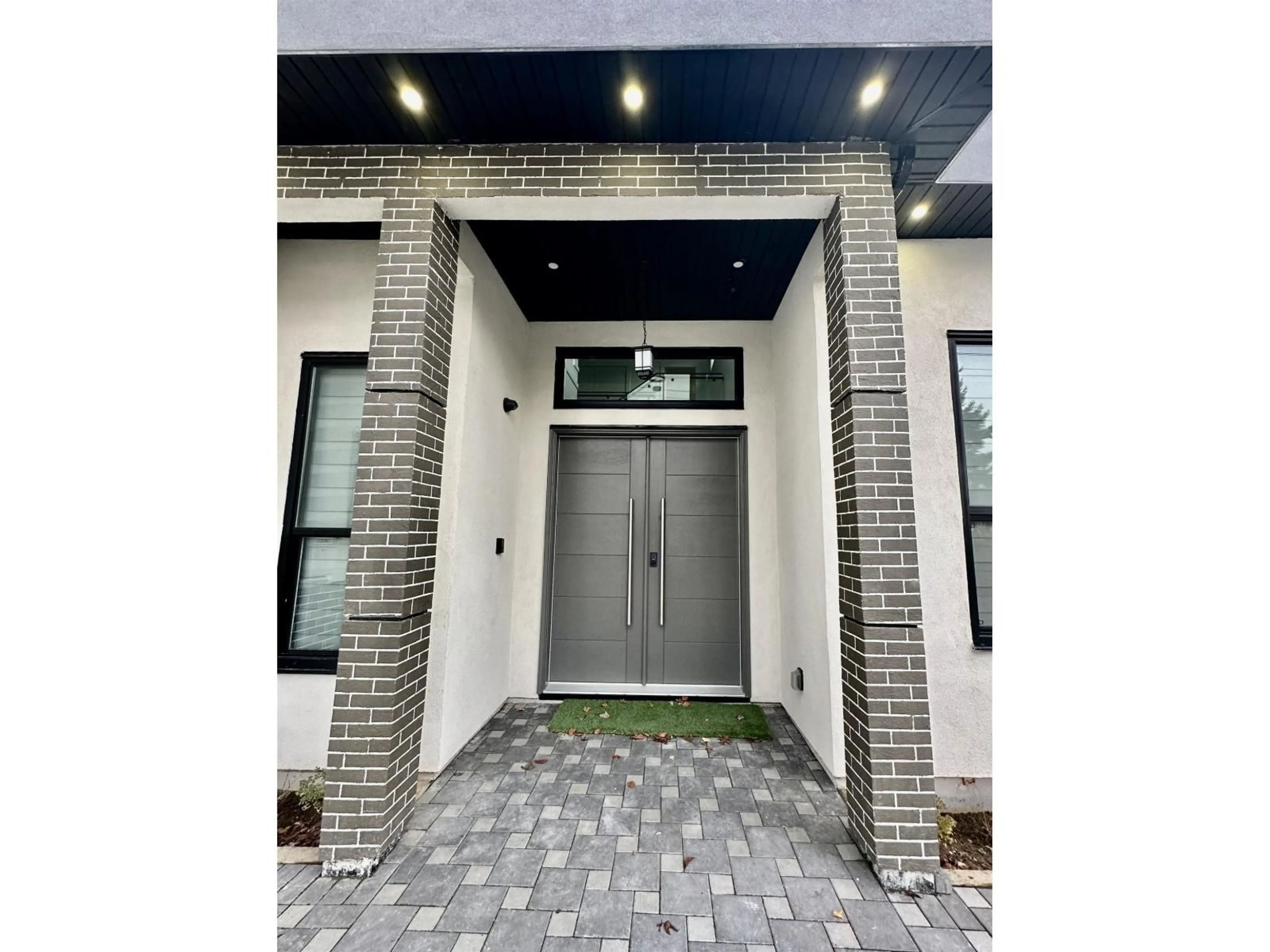 Unknown for 12352 96 AVENUE, Surrey British Columbia V3V1W7