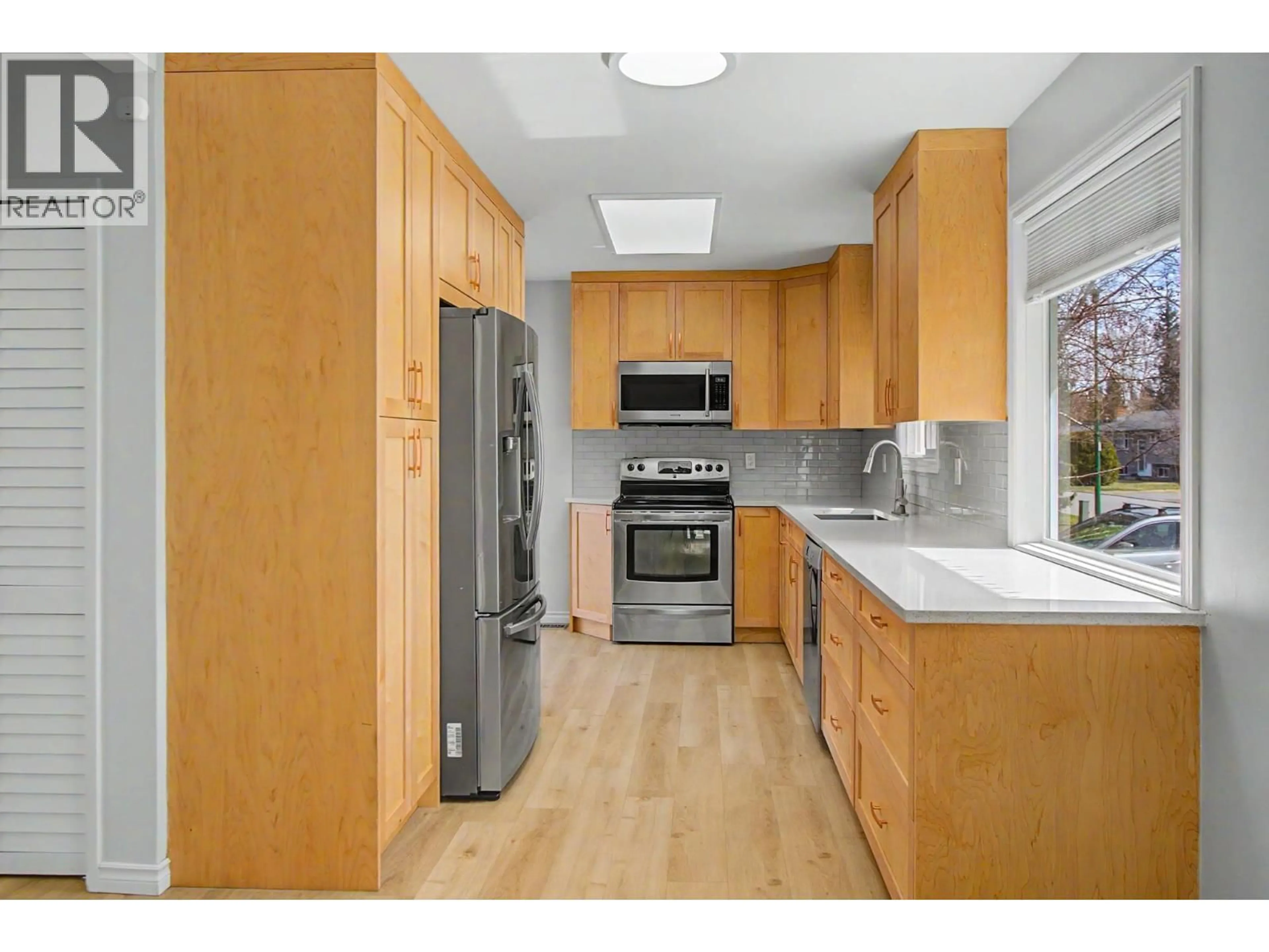 Standard kitchen, unknown for 6816 FAIRMONT CRESCENT, Prince George British Columbia V2N2P5
