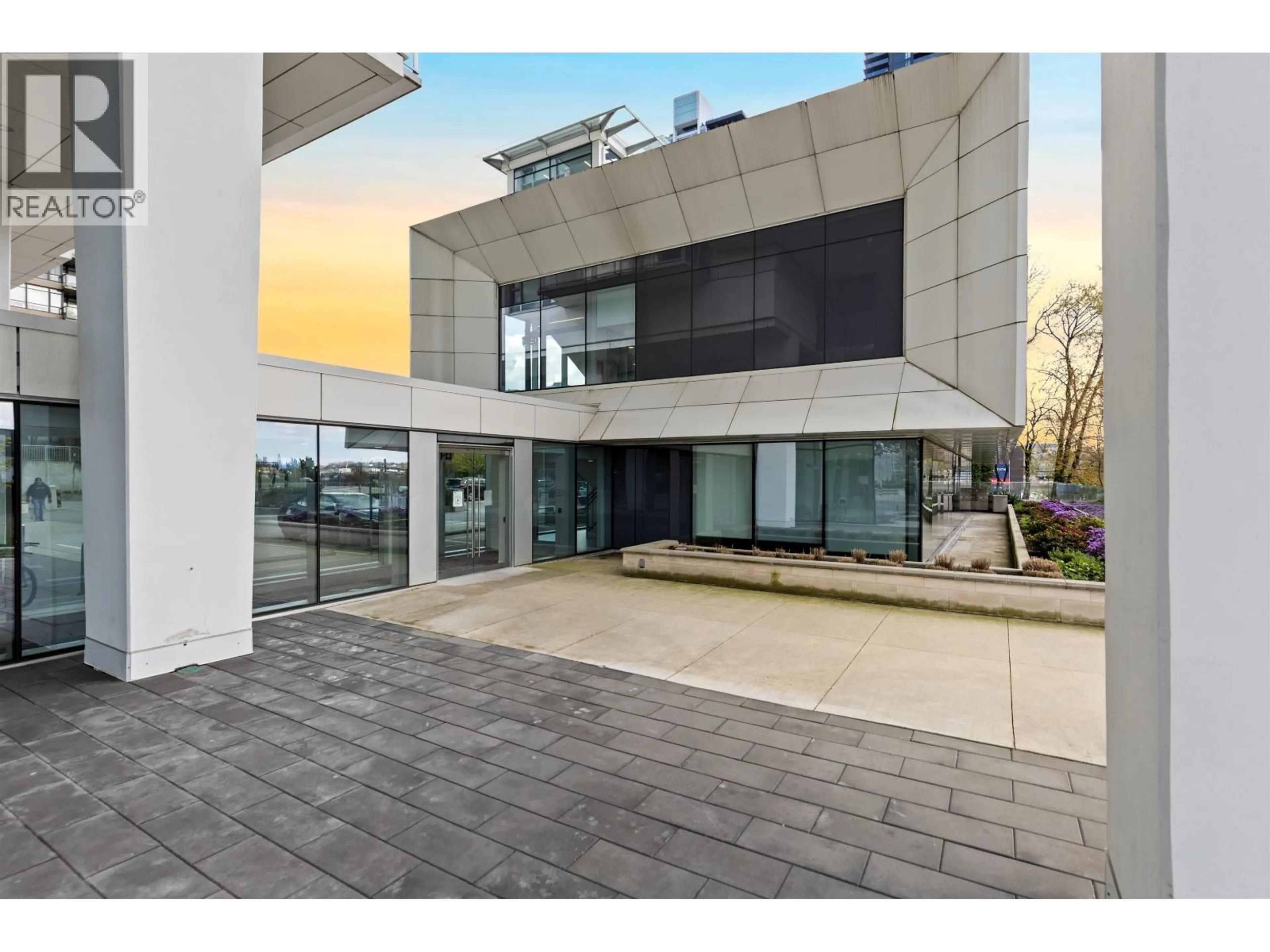 Indoor foyer for 4207 - 1888 GILMORE AVENUE, Burnaby British Columbia V5C0L2