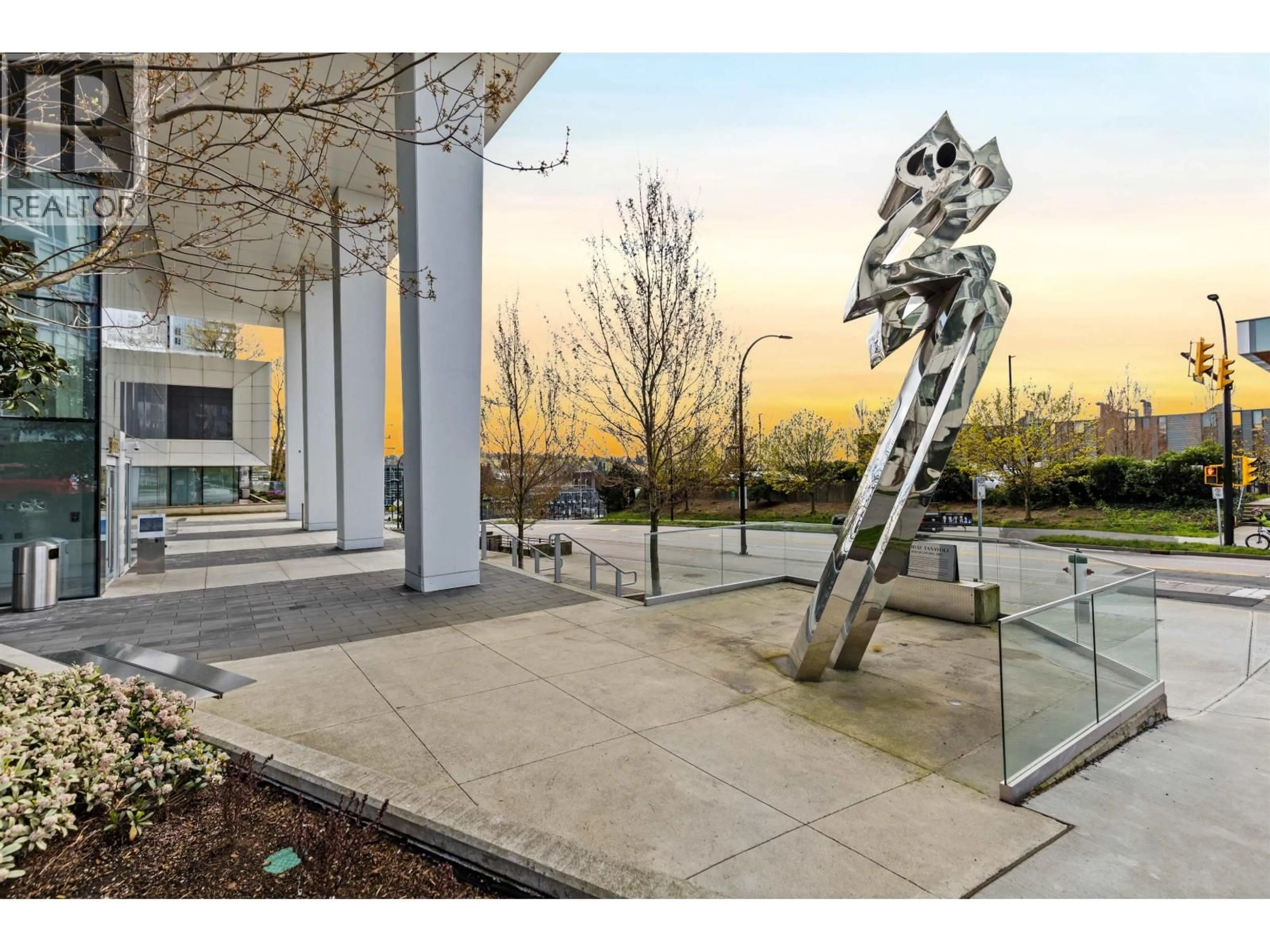 Unknown for 4207 - 1888 GILMORE AVENUE, Burnaby British Columbia V5C0L2