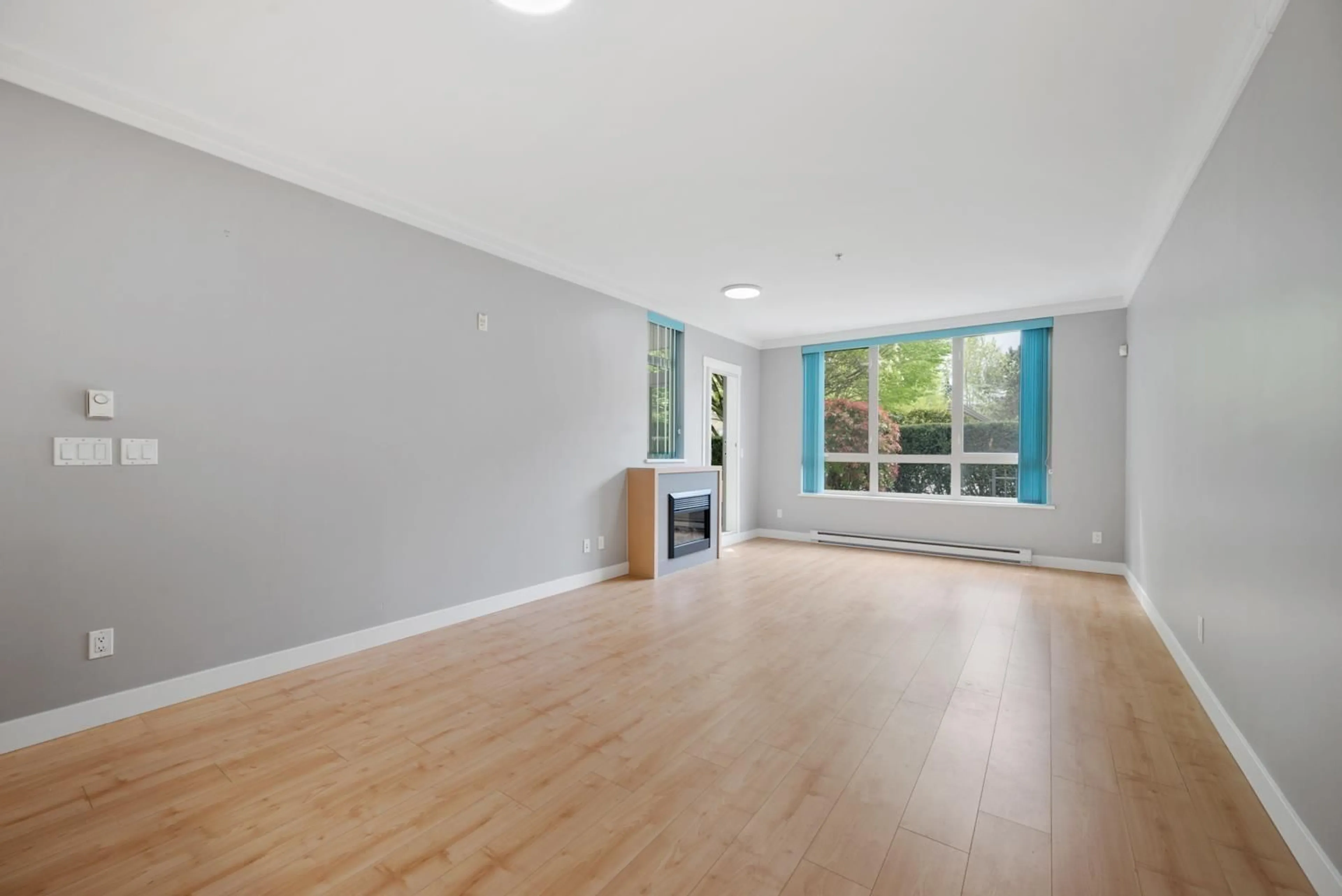 A pic of a room for 107 - 15918 26 AVENUE, Surrey British Columbia V3Z5K3