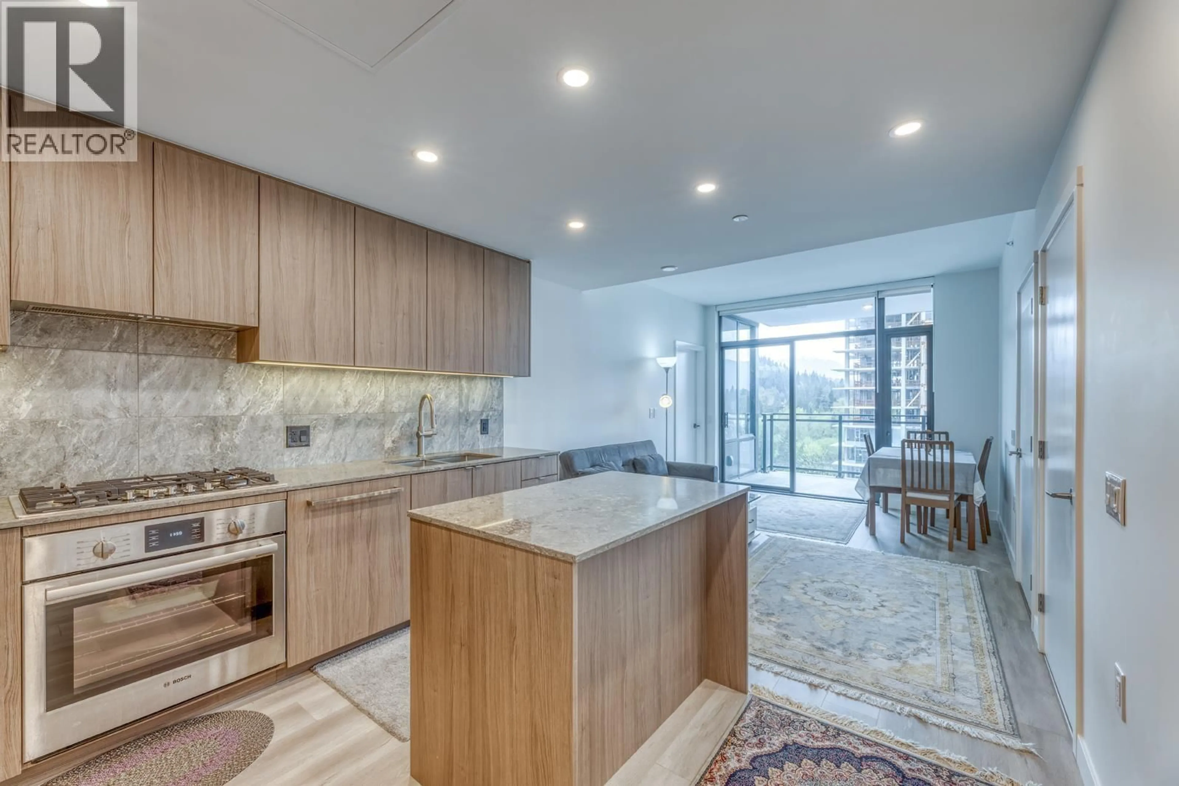 Open concept kitchen, ceramic/tile floor for 1406 - 626 CLAREMONT STREET, Coquitlam British Columbia V3J0T1