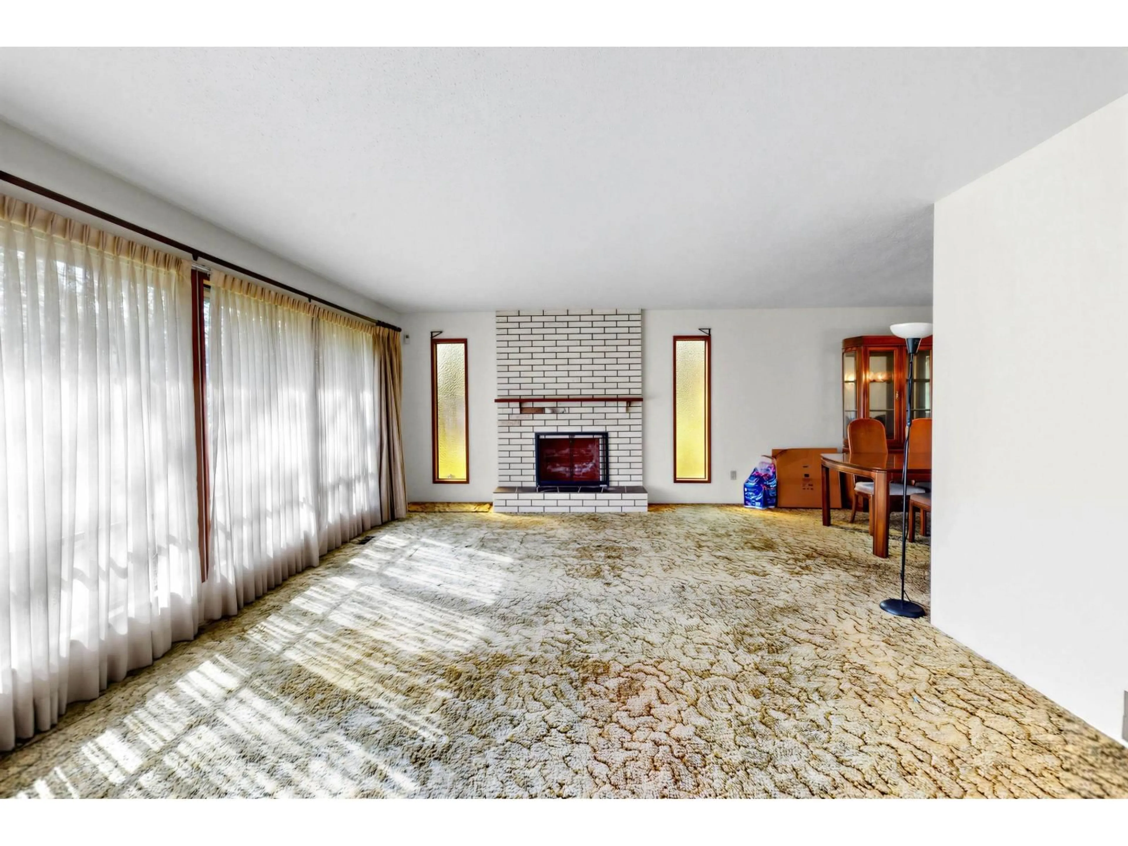 A pic of a room for 2117 180 STREET, Surrey British Columbia V3Z9V7