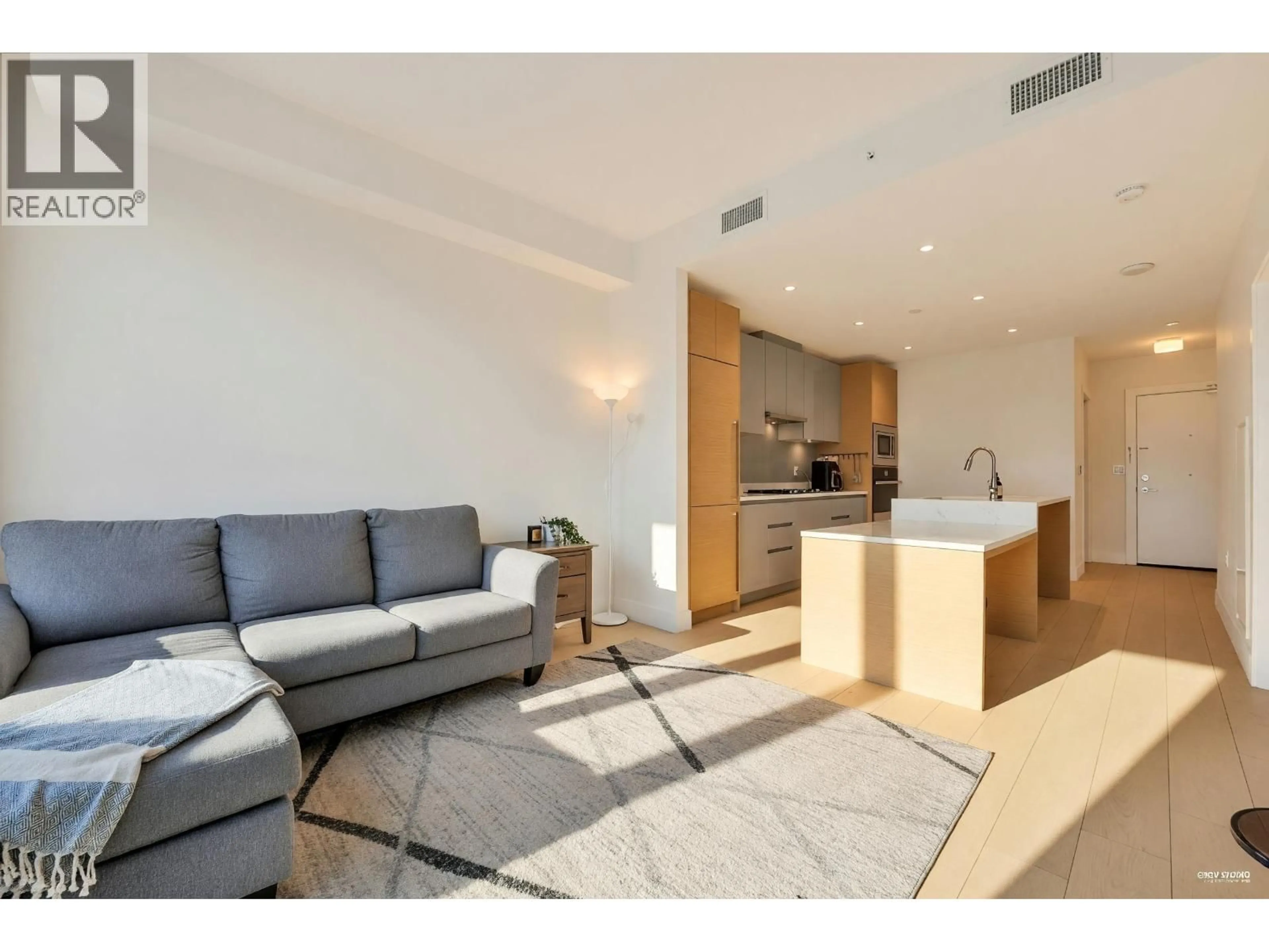 Living room with furniture, unknown for 512 - 3538 SAWMILL CRESCENT, Vancouver British Columbia V5S0J8