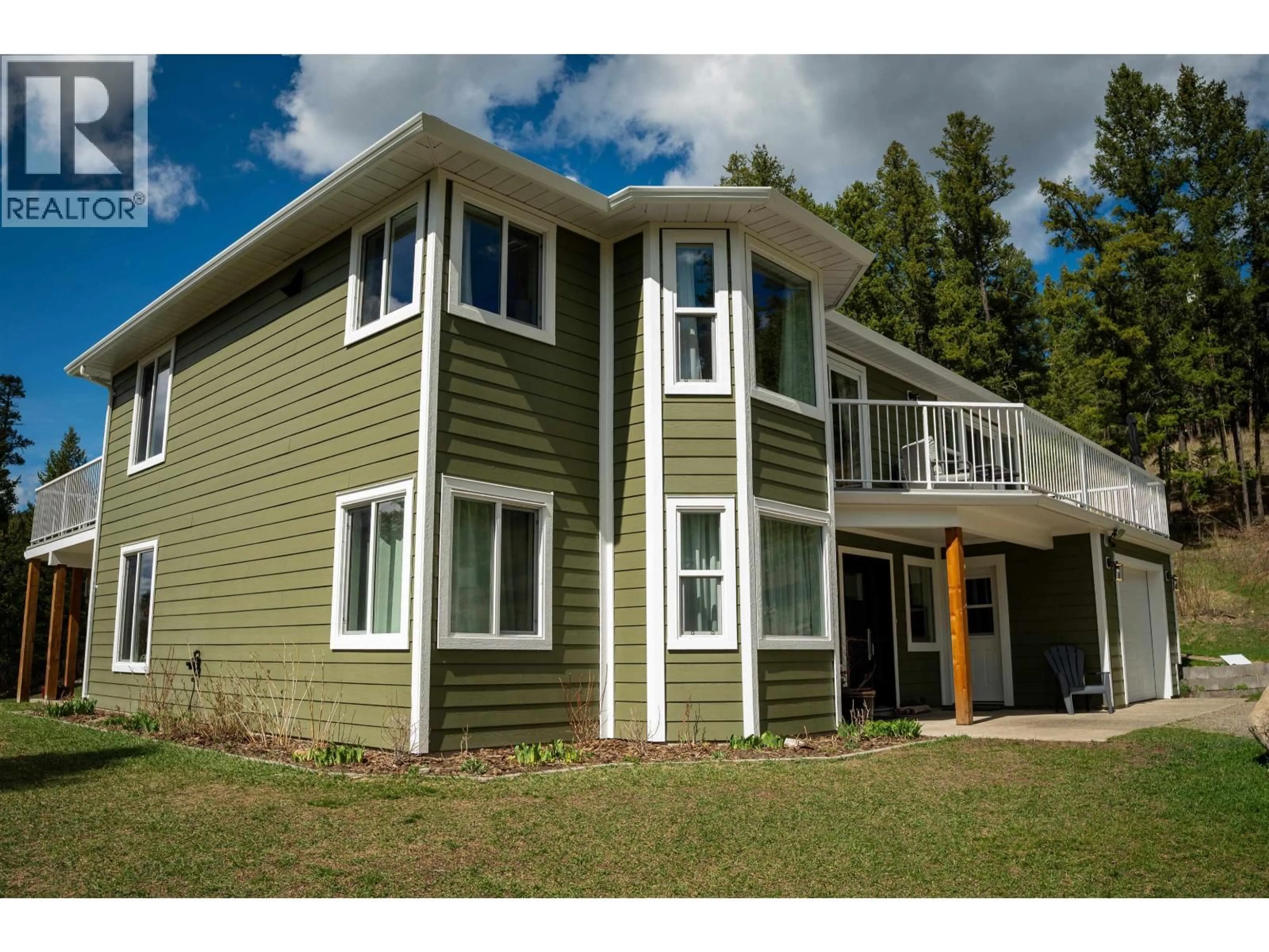Home with vinyl exterior material, building for 747 CHIMNEY VALLEY ROAD, Williams Lake British Columbia V2G4W4