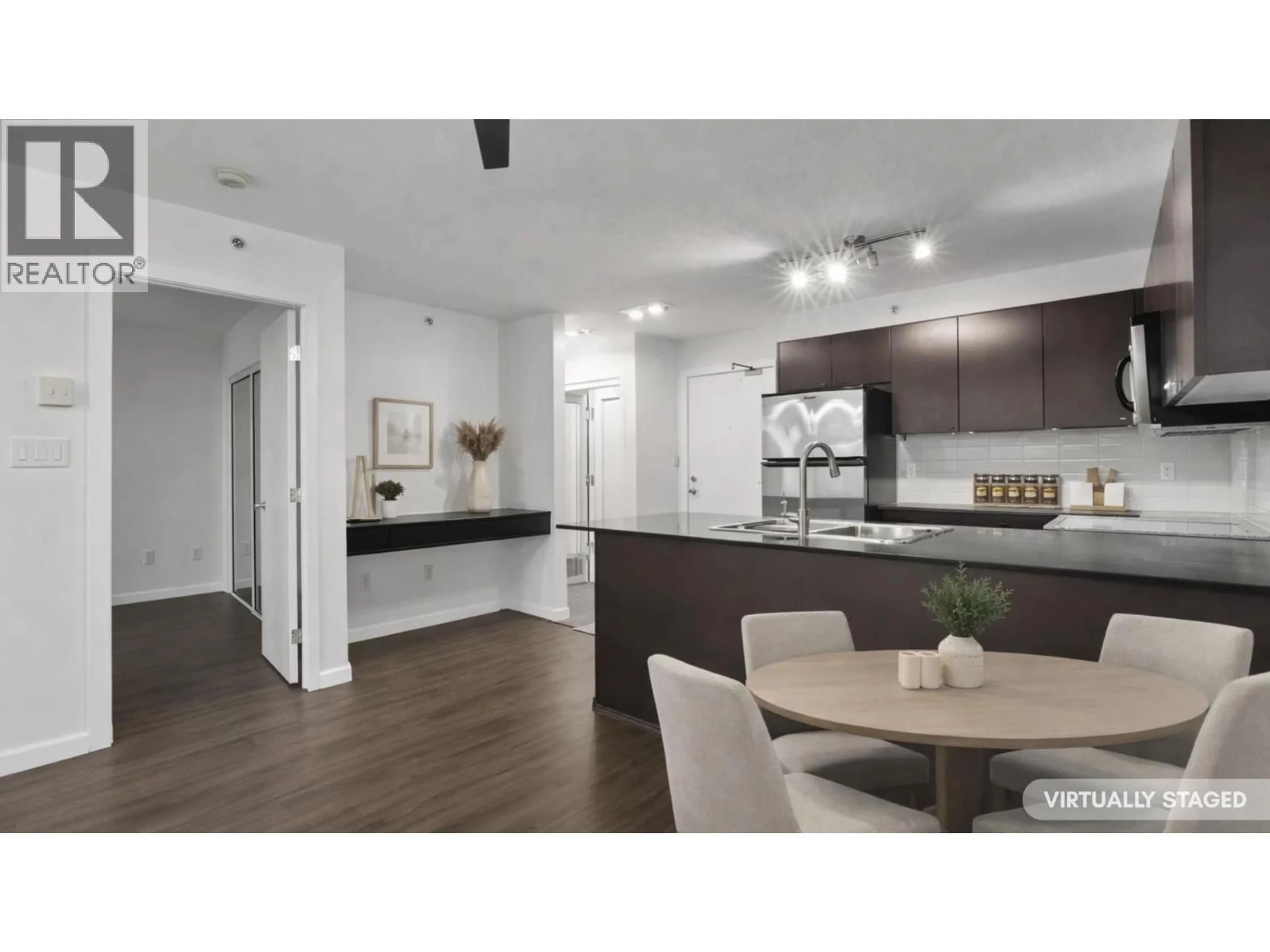 Open concept kitchen, unknown for 903 - 4182 DAWSON STREET, Burnaby British Columbia V5C0A2