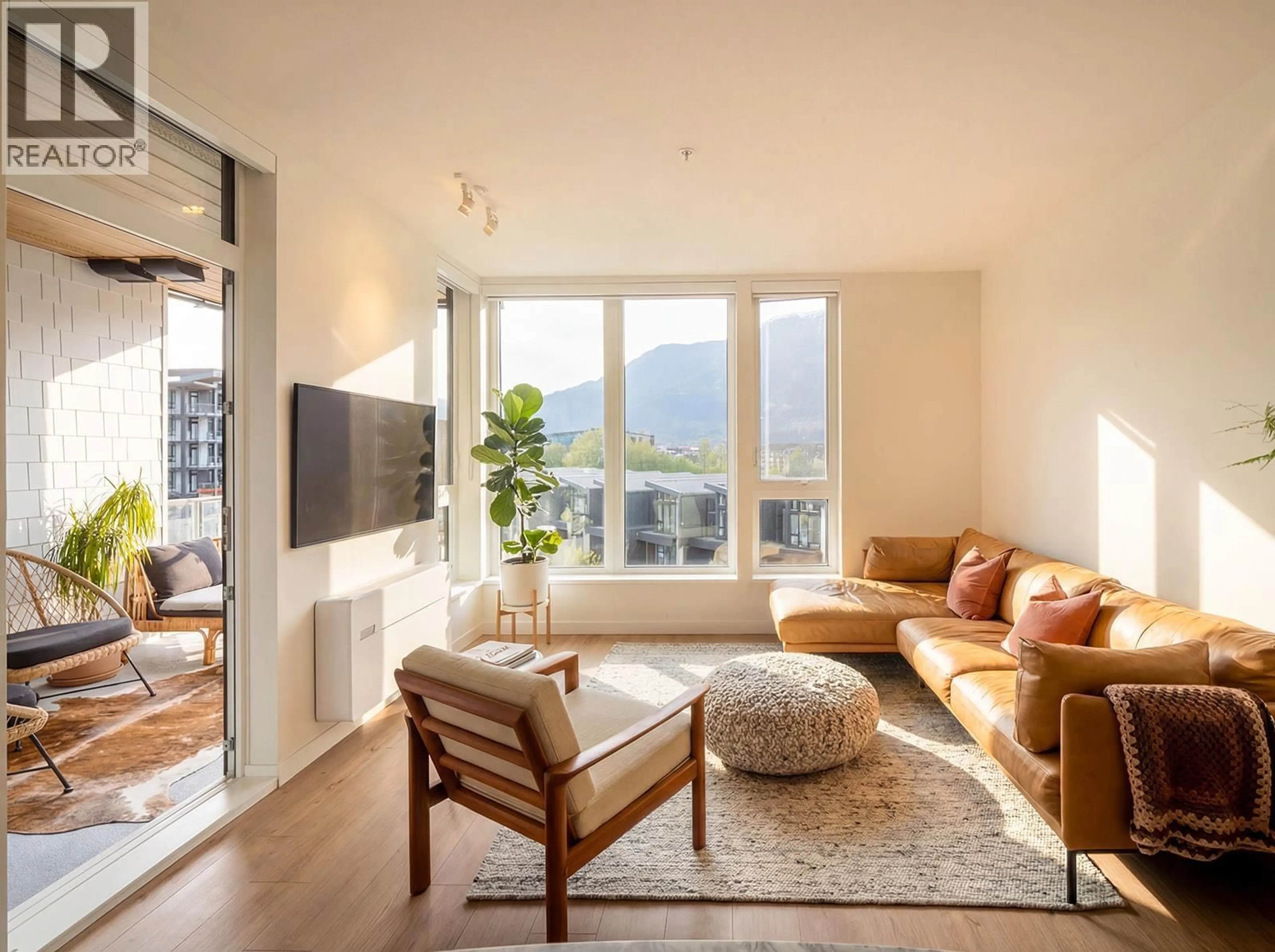 Living room with furniture, unknown for 407 - 1506 SCOTT CRESCENT, Squamish British Columbia V8B1G4