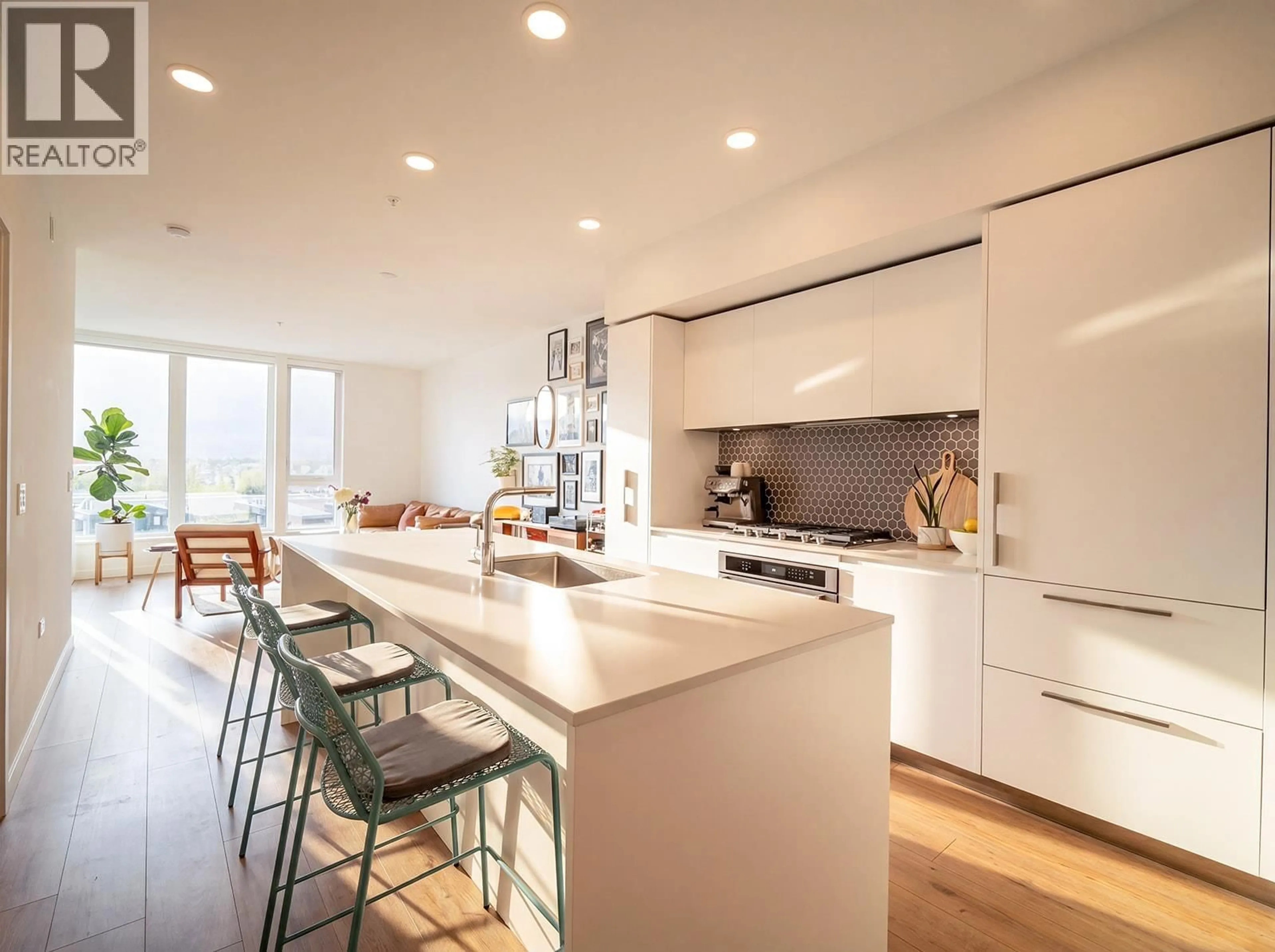 Open concept kitchen, unknown for 407 - 1506 SCOTT CRESCENT, Squamish British Columbia V8B1G4