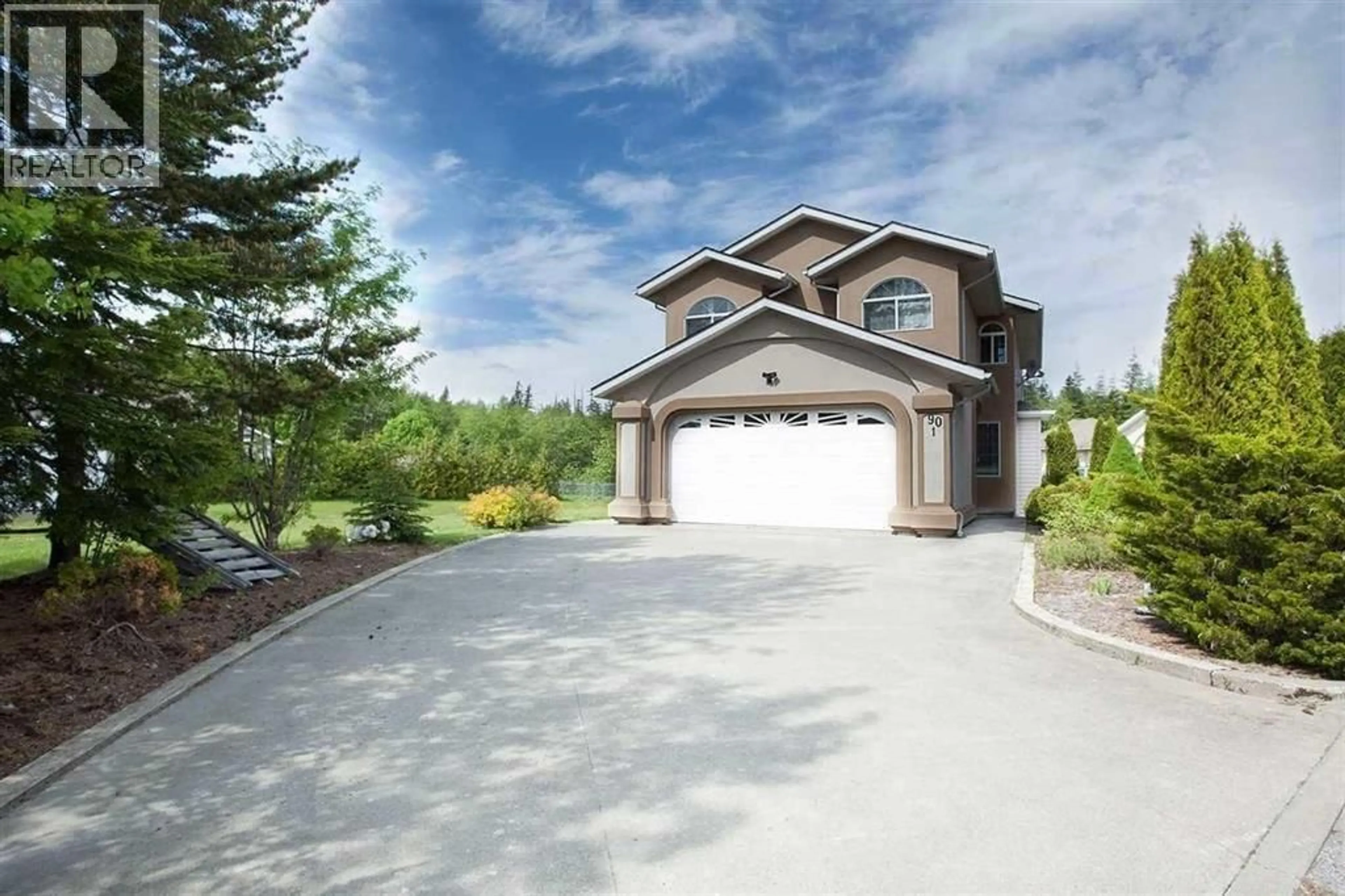 Home with vinyl exterior material, street for 1 - 90 SMITH STREET, Kitimat British Columbia V8C2R5