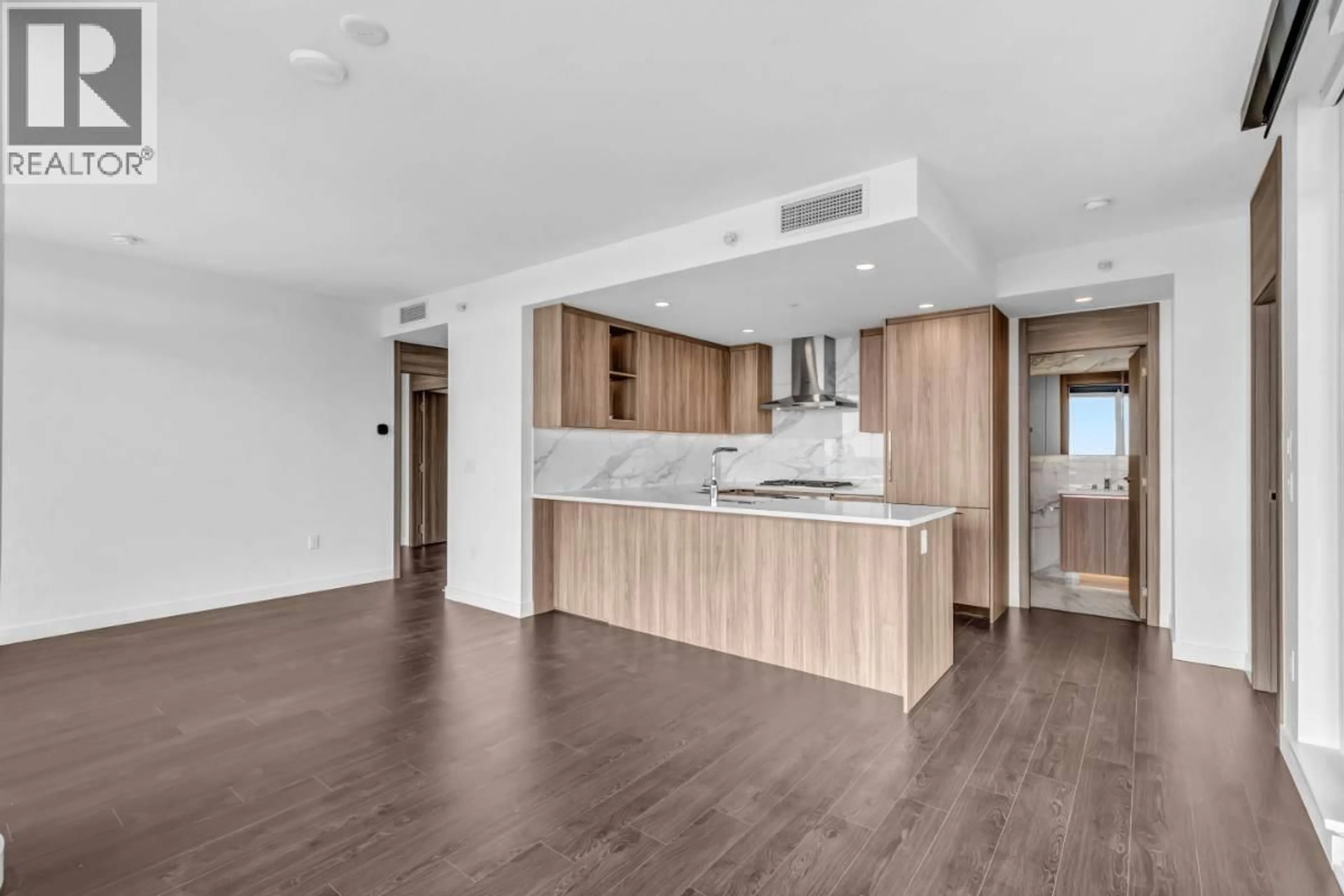 Open concept kitchen, wood/laminate floor for 5206 - 4880 LOUGHEED HIGHWAY, Burnaby British Columbia V5C0N1