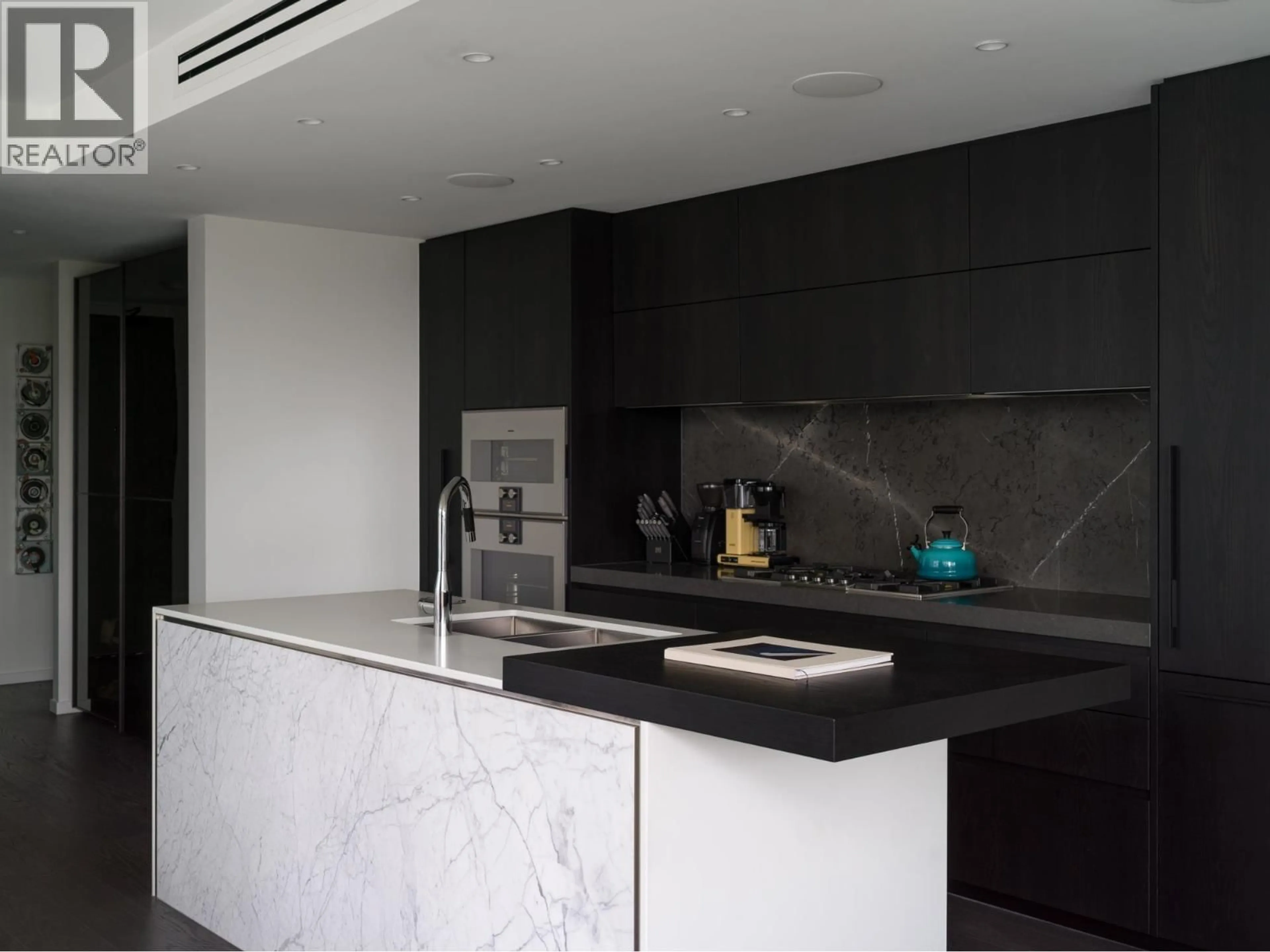 Contemporary kitchen, unknown for 406 - 1601 QUEBEC STREET, Vancouver British Columbia V6A0J9
