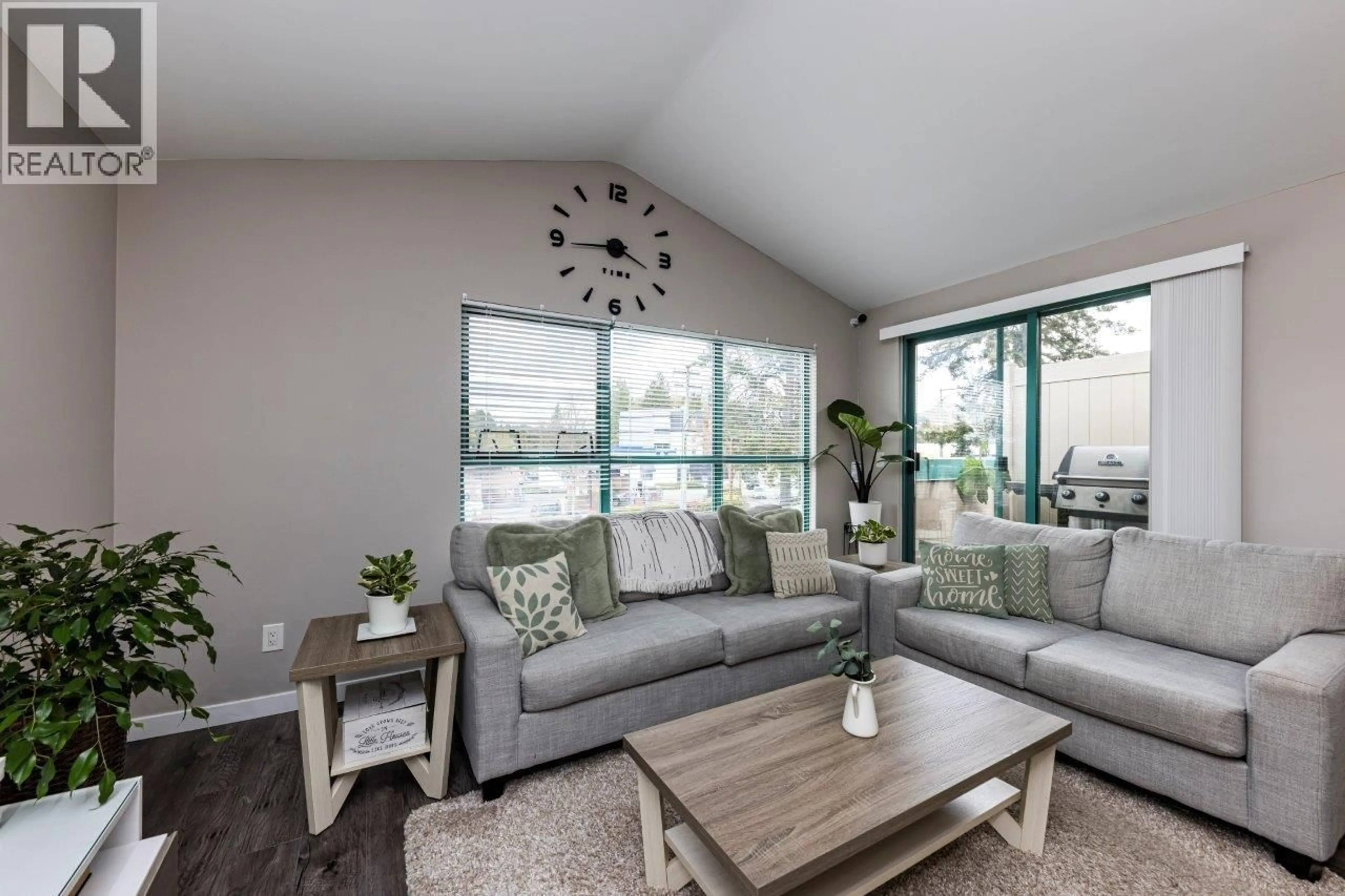 Living room with furniture, unknown for 16 - 3200 WESTWOOD STREET, Port Coquitlam British Columbia V3C6C7