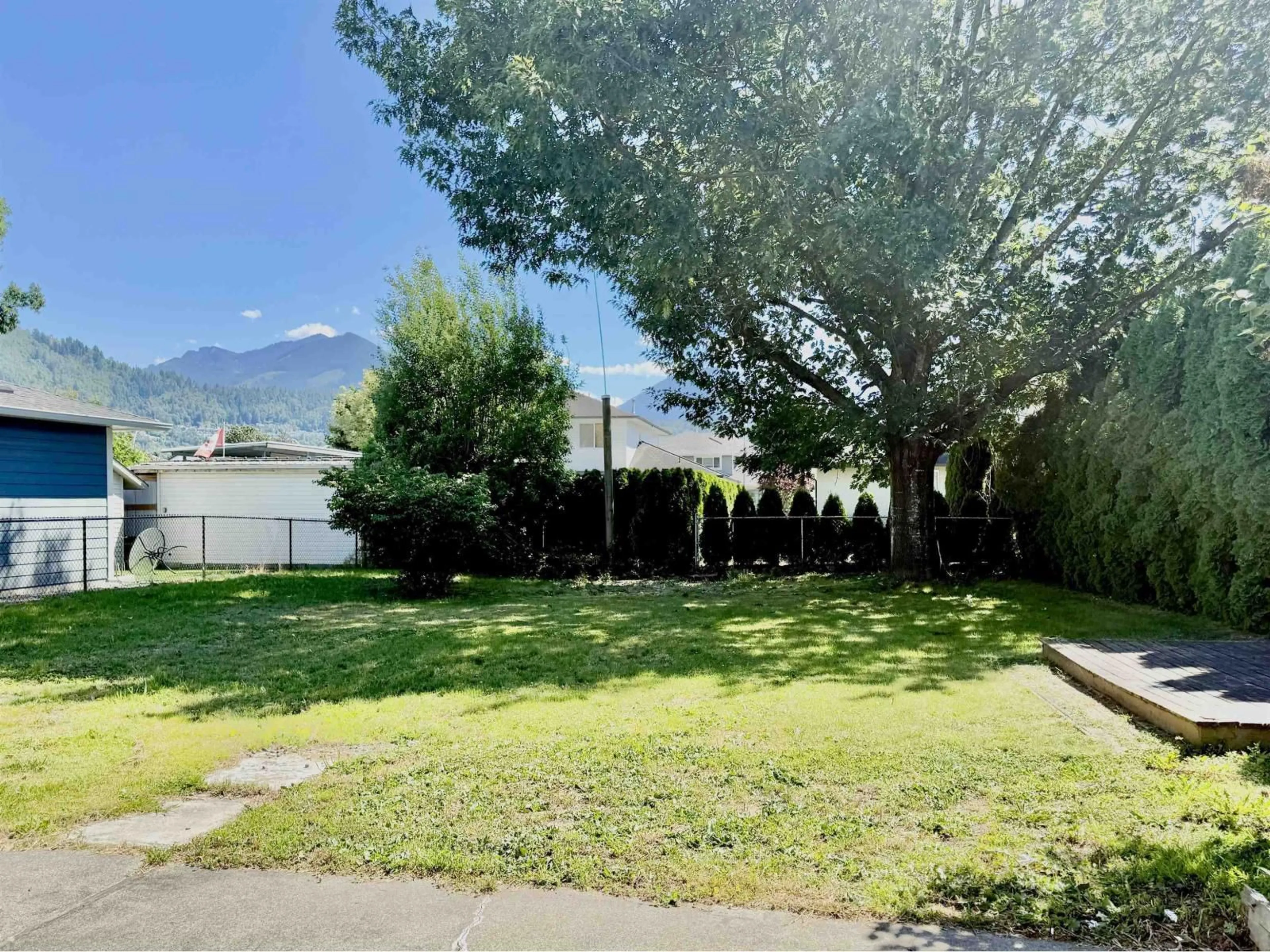 A pic from outside/outdoor area/front of a property/back of a property/a pic from drone, mountain view for 46382 STEVENSON ROAD, Chilliwack British Columbia V2R3S6