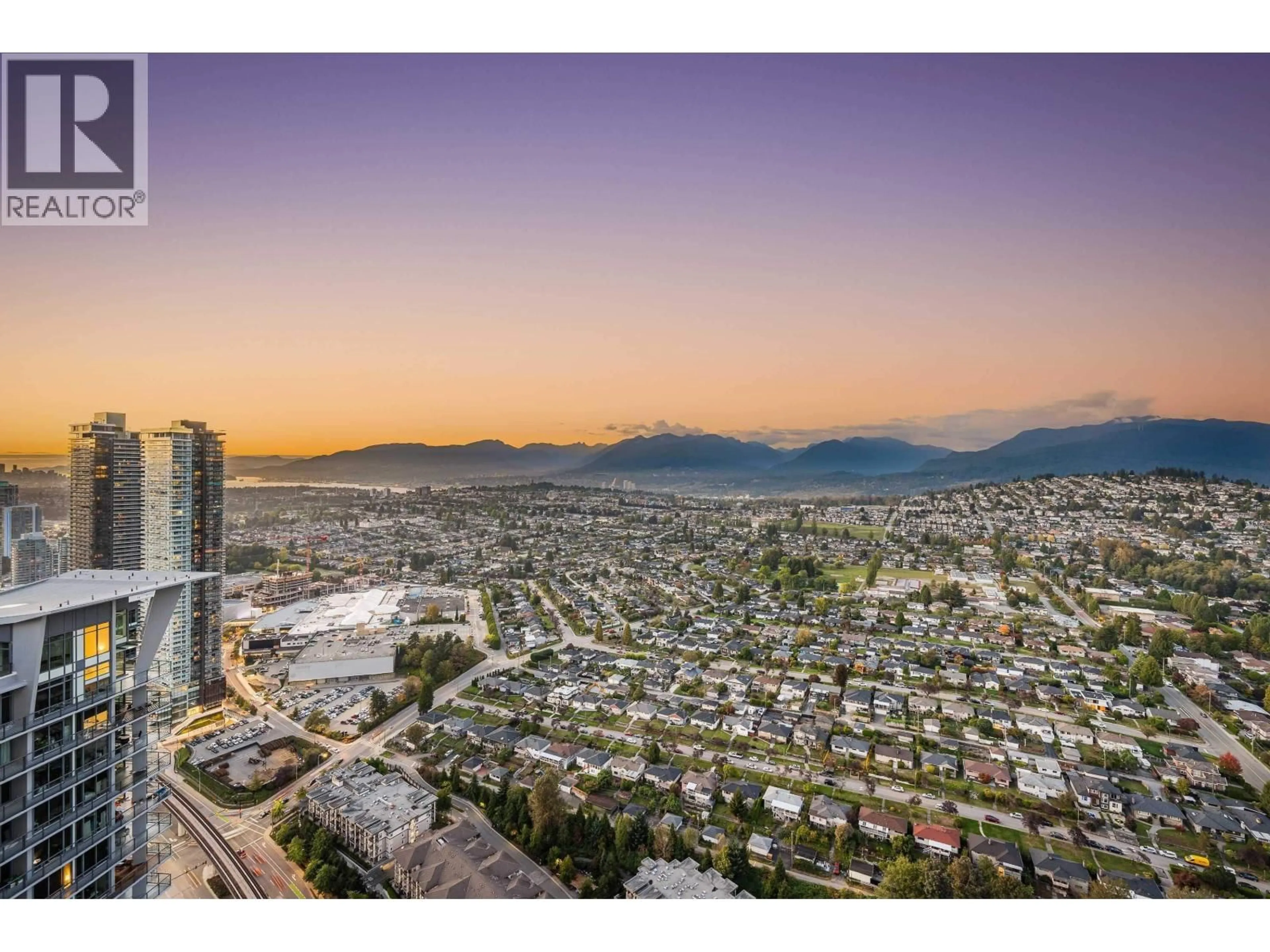 A pic from outside/outdoor area/front of a property/back of a property/a pic from drone, city buildings view from balcony for 5404 - 4880 LOUGHEED HIGHWAY, Burnaby British Columbia V5C0N1