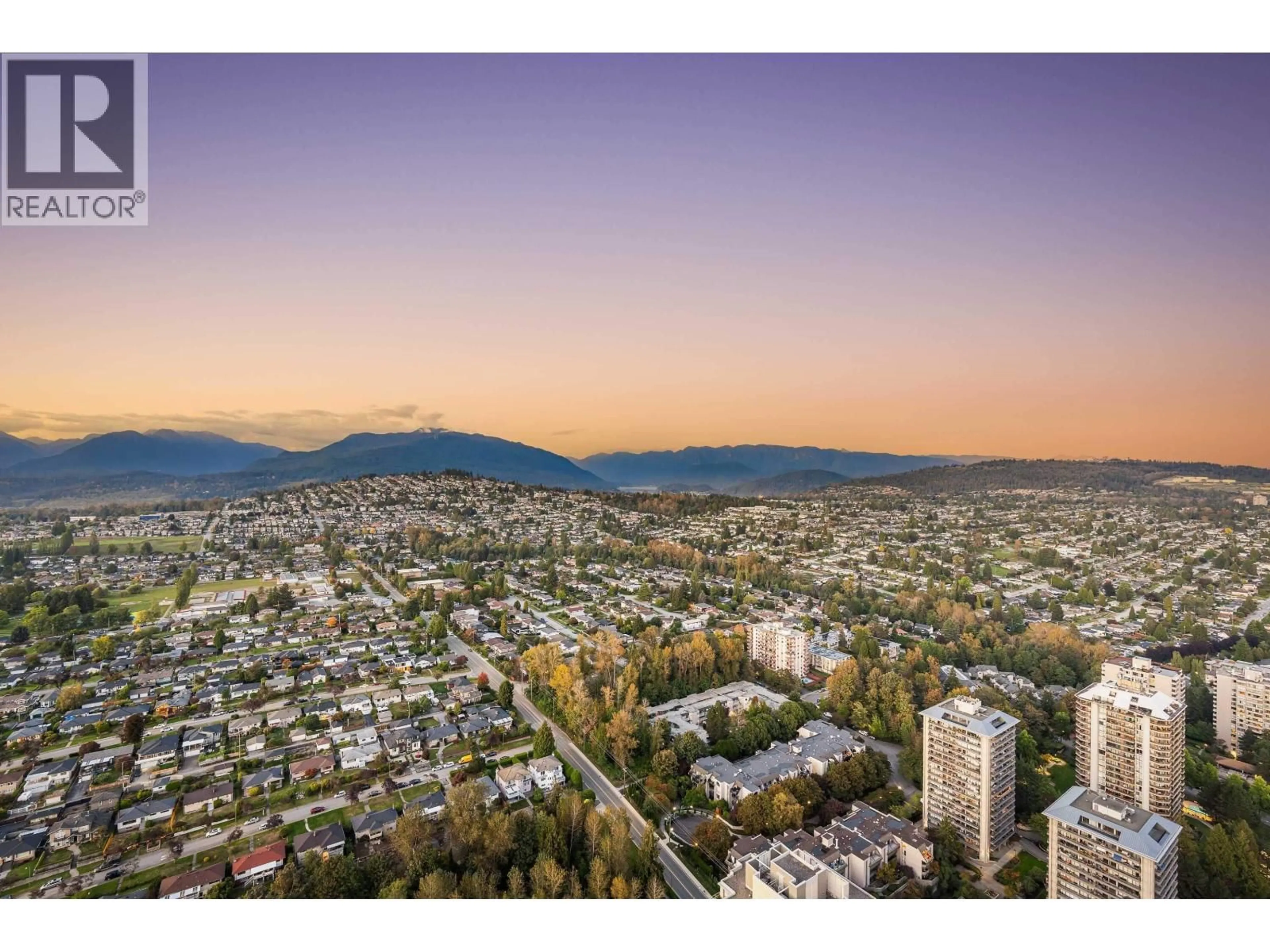 A pic from outside/outdoor area/front of a property/back of a property/a pic from drone, mountain view for 5404 - 4880 LOUGHEED HIGHWAY, Burnaby British Columbia V5C0N1