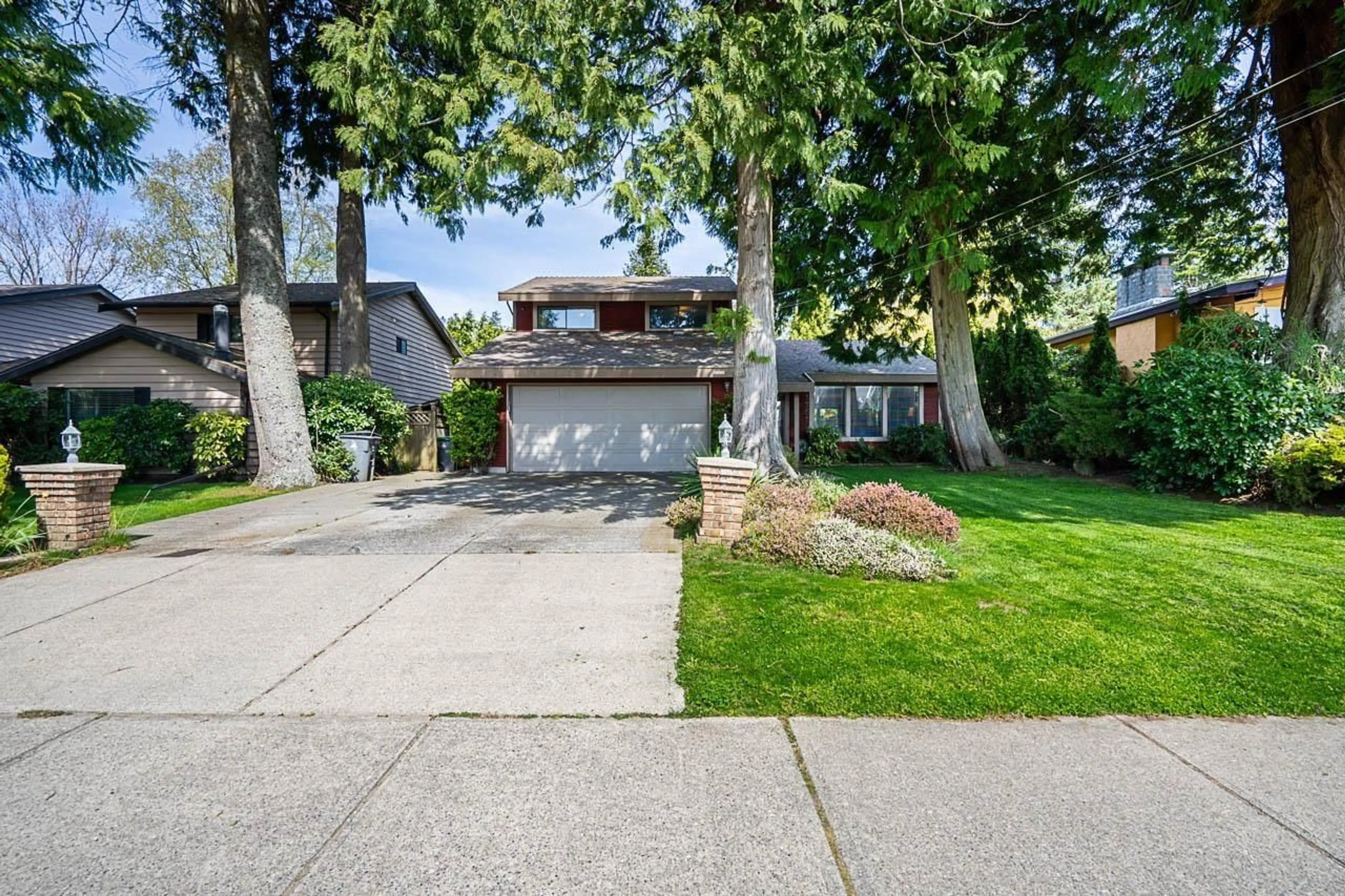 Unknown for 13519 15 AVENUE, Surrey British Columbia V4A5H4