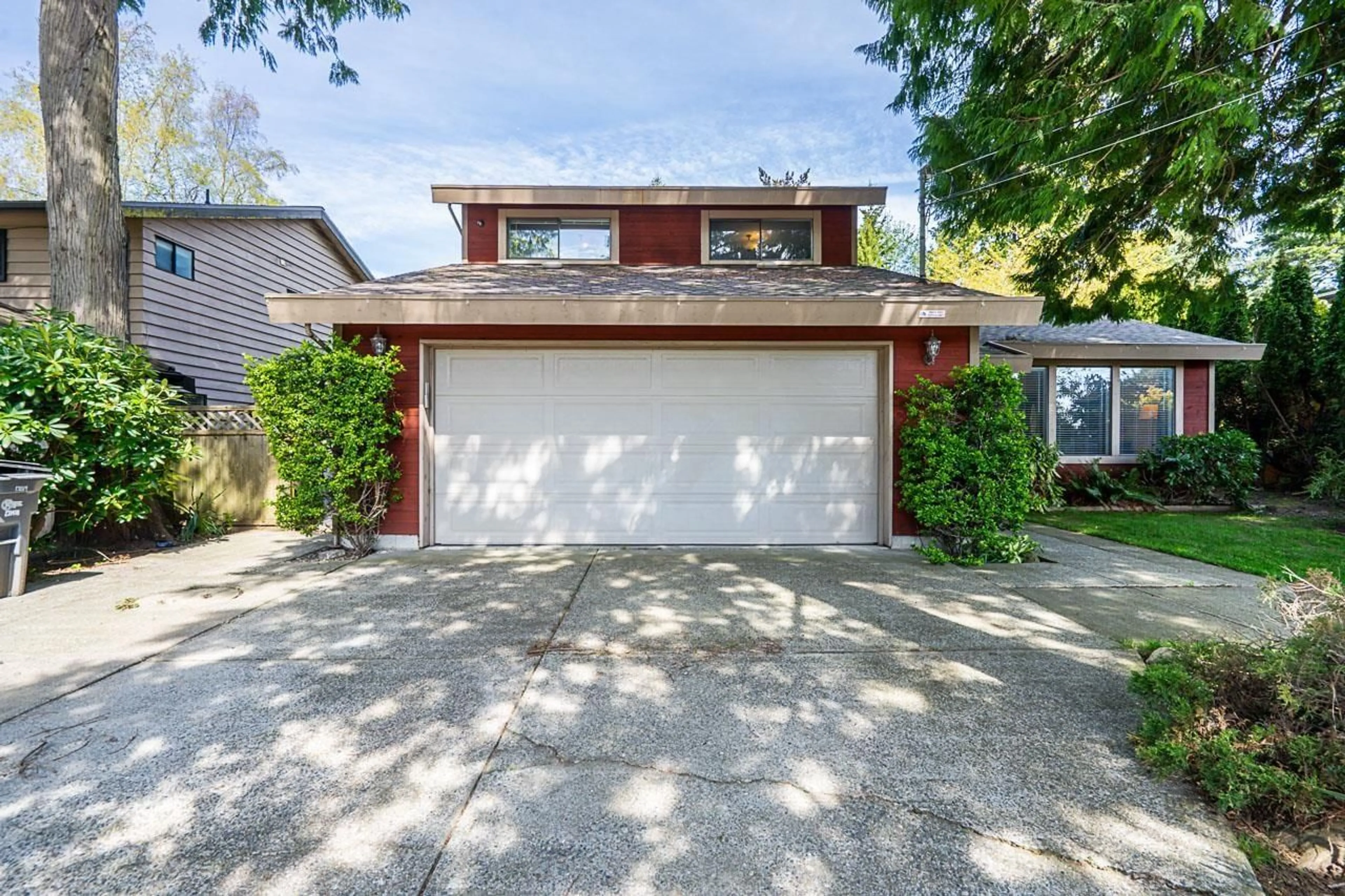 Unknown for 13519 15 AVENUE, Surrey British Columbia V4A5H4