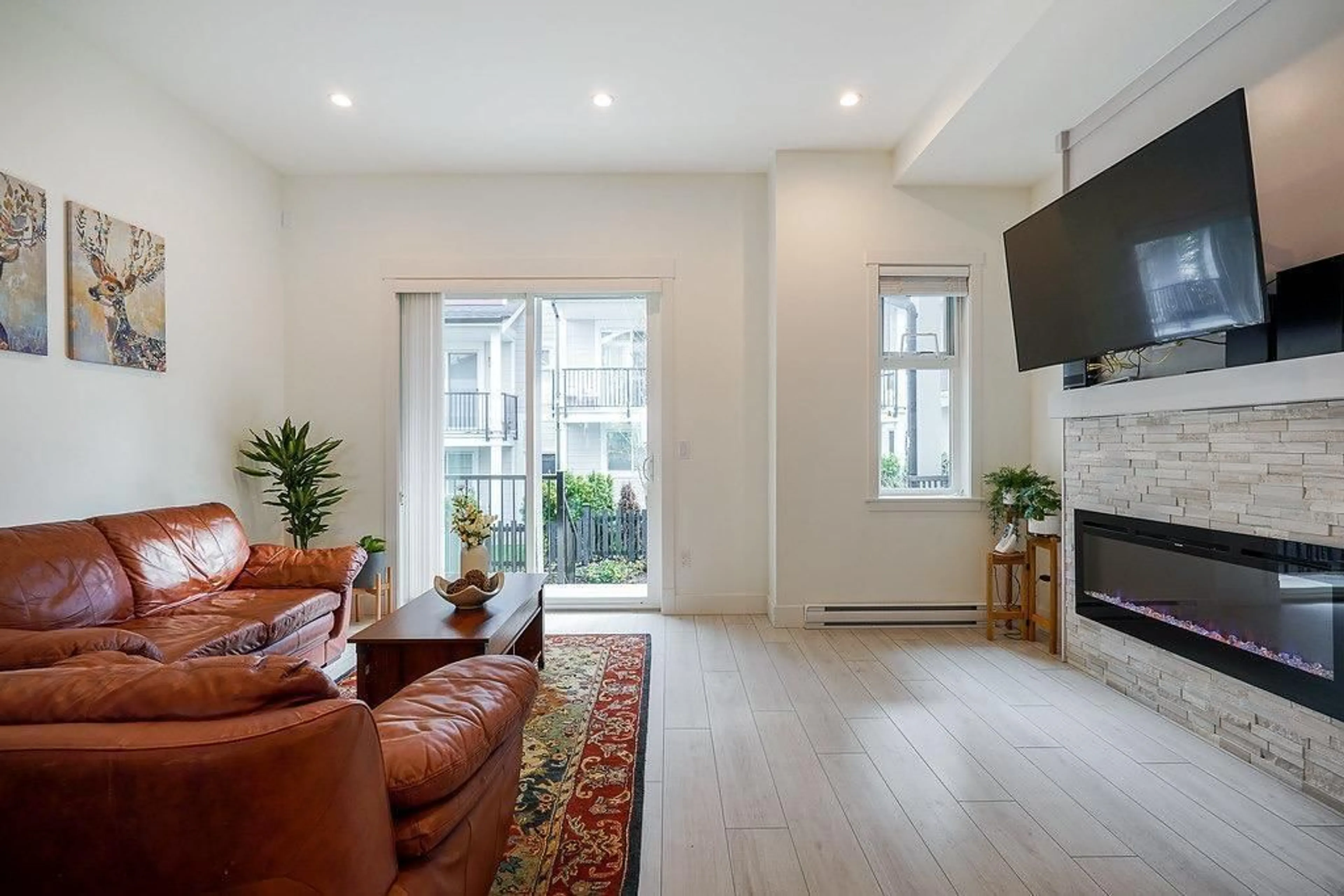 Living room with furniture, unknown for 24 - 6188 141 STREET, Surrey British Columbia V3X0J7