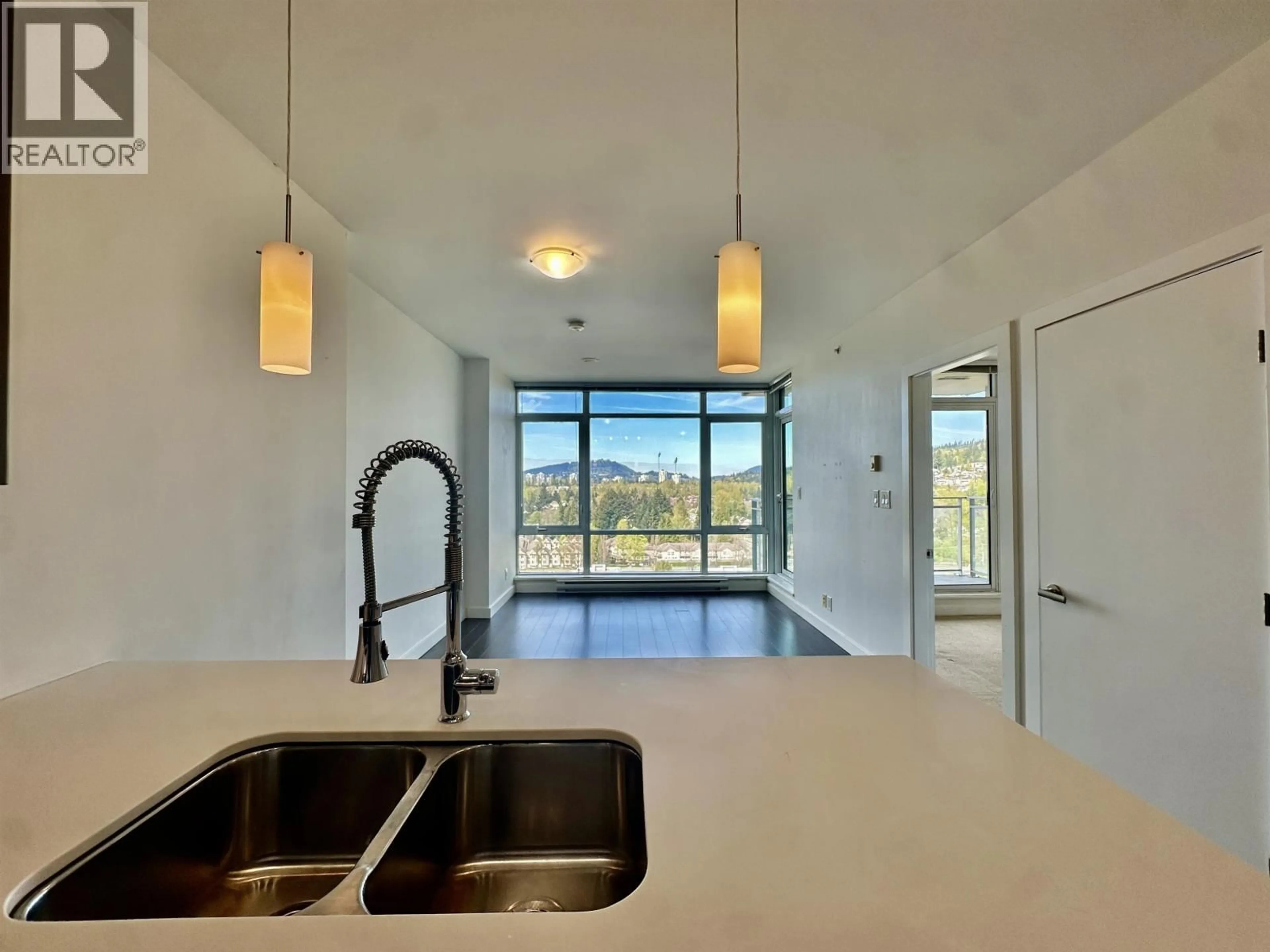 Open concept kitchen, unknown for 1708 - 2955 ATLANTIC AVENUE, Coquitlam British Columbia V3B0H9