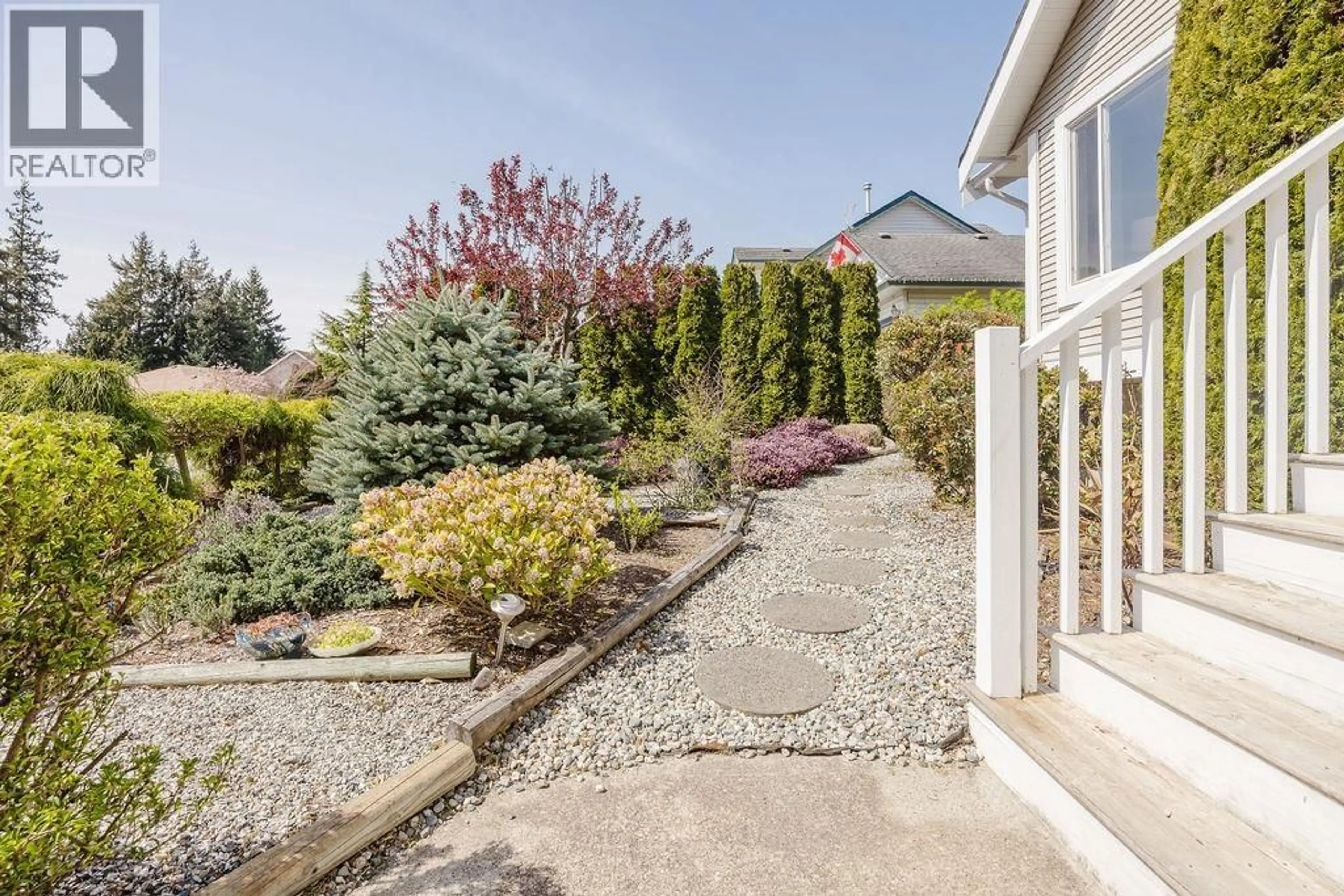 Patio, unknown for 6308 JASPER ROAD, Sechelt British Columbia V0N3A7