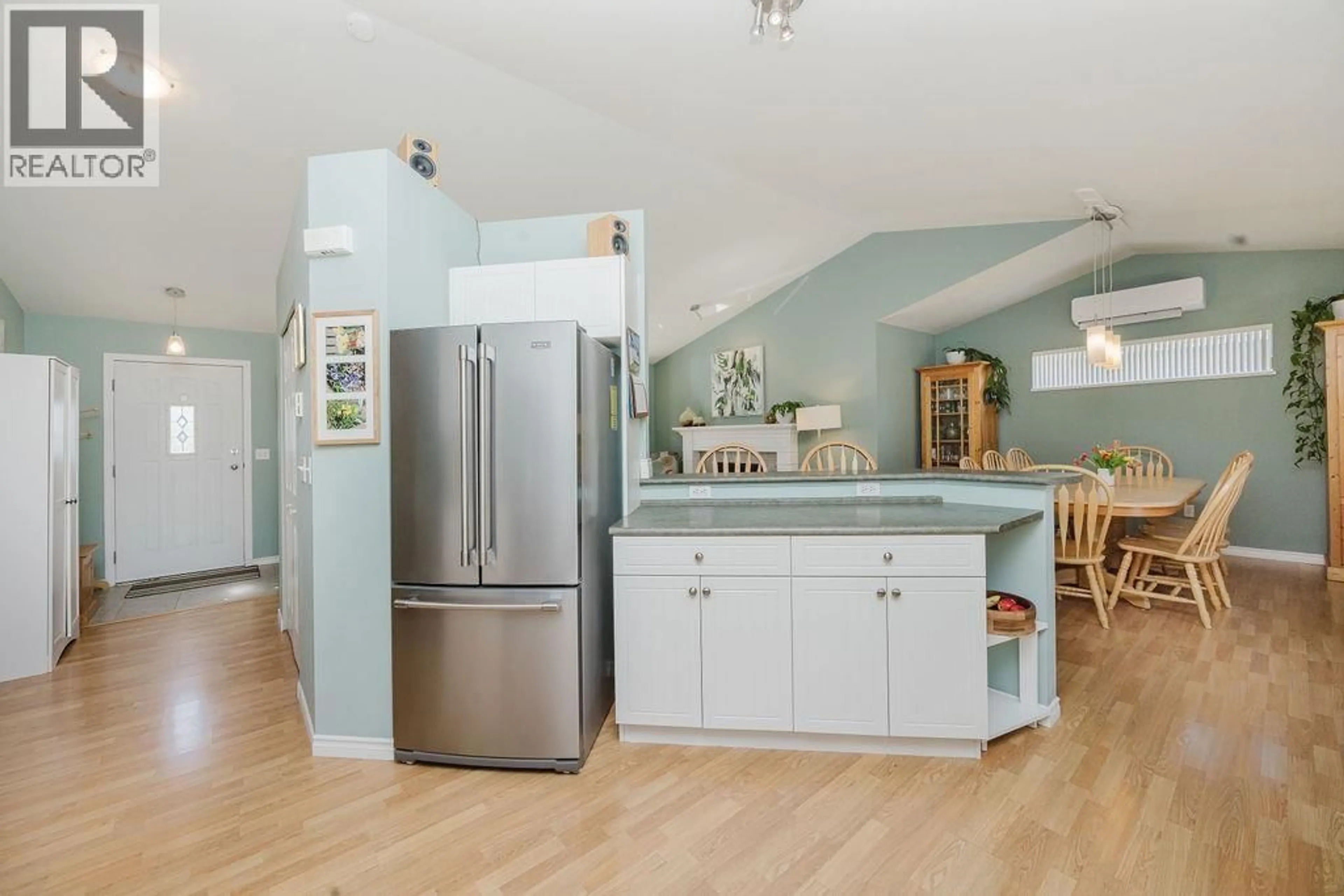 Open concept kitchen, unknown for 6308 JASPER ROAD, Sechelt British Columbia V0N3A7