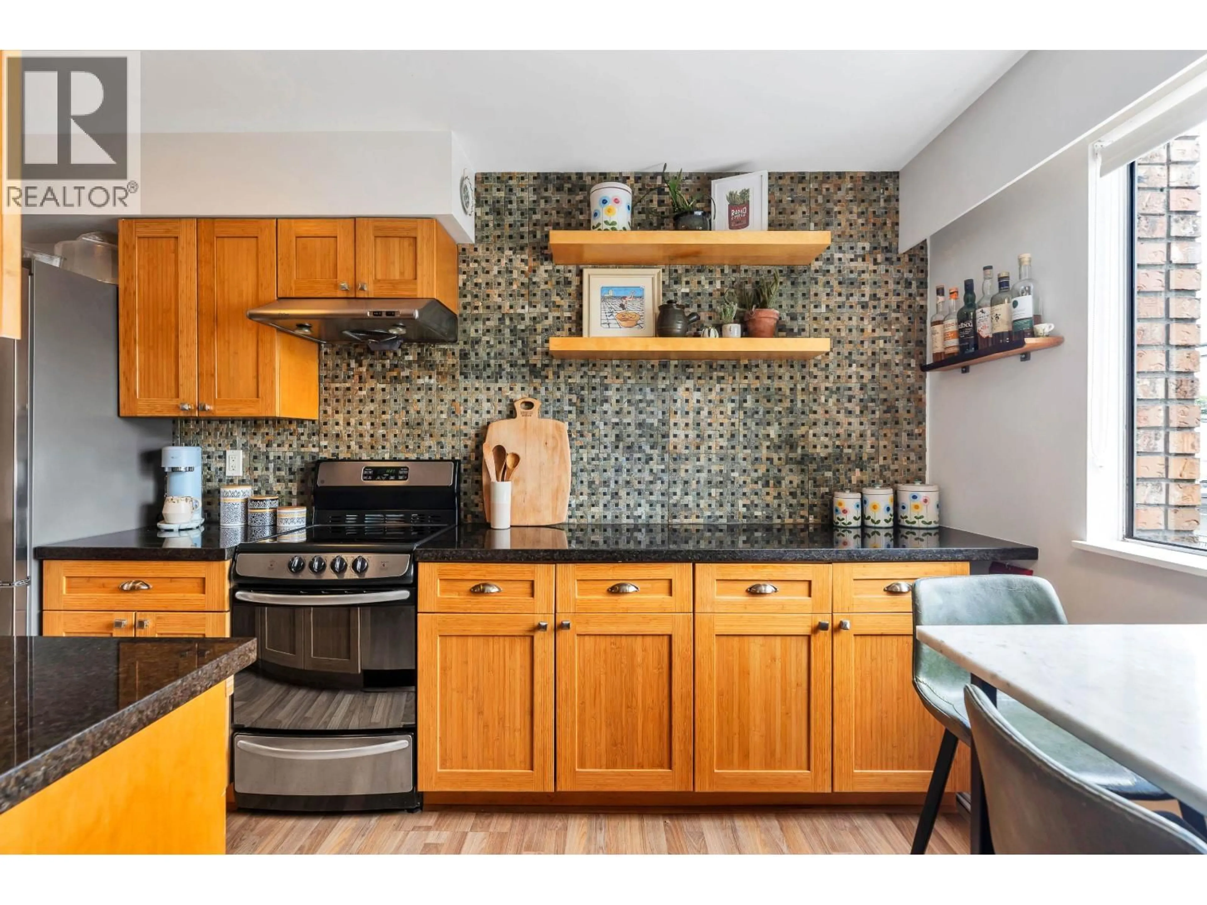 Unknown for 207 - 2080 MAPLE STREET, Vancouver British Columbia V6J4P9