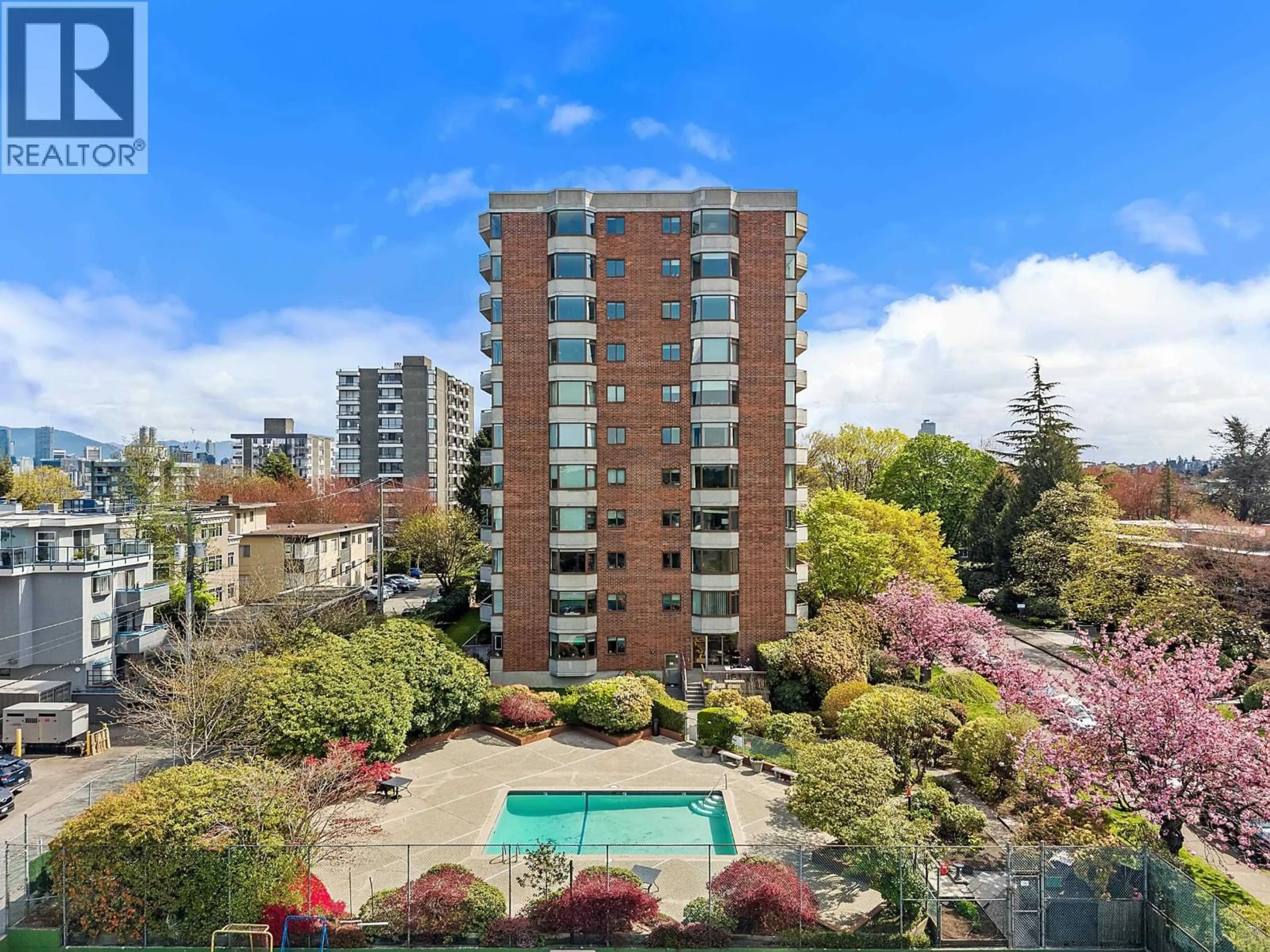 A pic from outside/outdoor area/front of a property/back of a property/a pic from drone, city buildings view from balcony for 205 - 2445 3RD AVENUE, Vancouver British Columbia V6K4K6