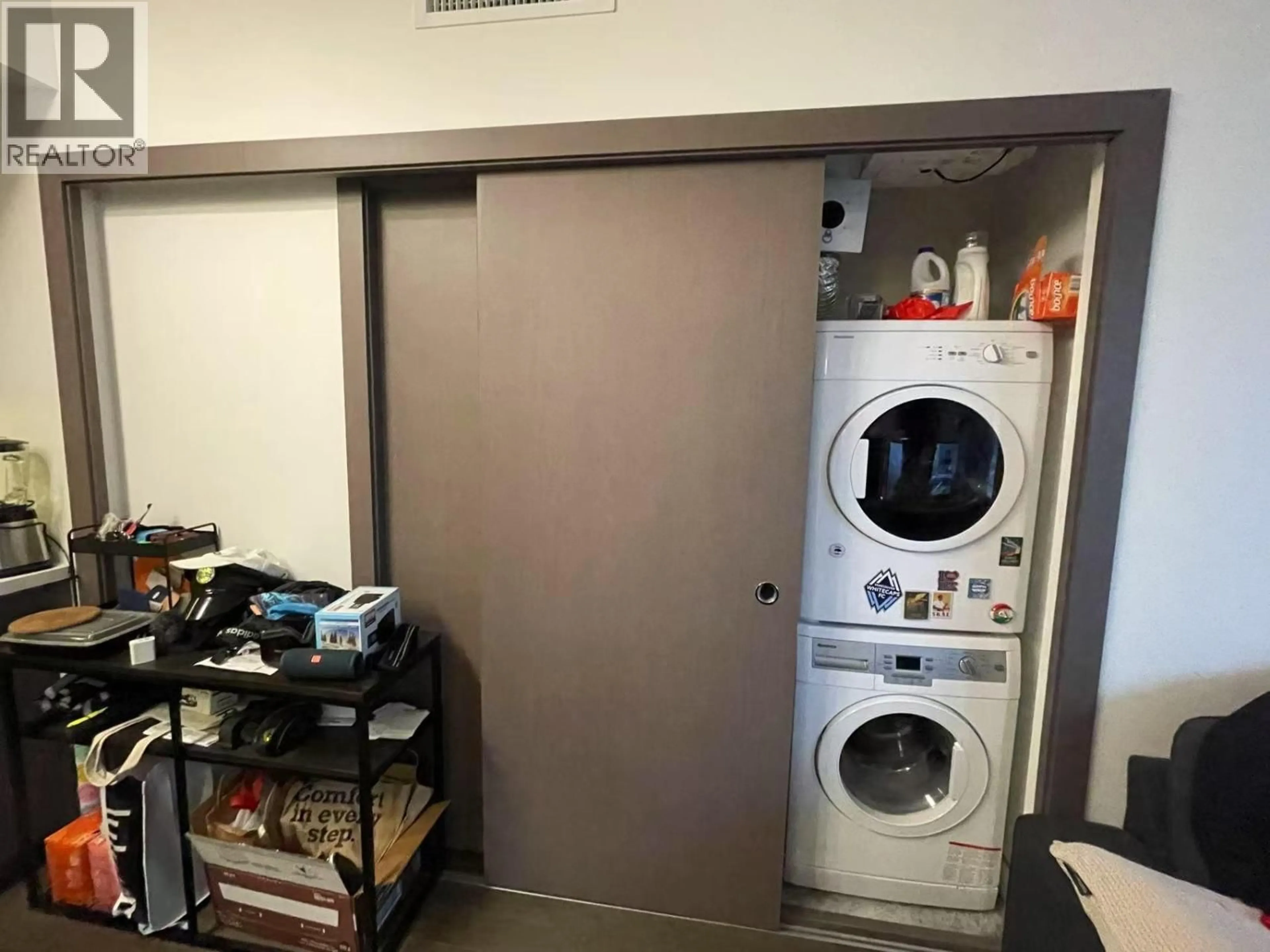 Unknown for 1817 - 68 SMITHE STREET, Vancouver British Columbia V6B0P4