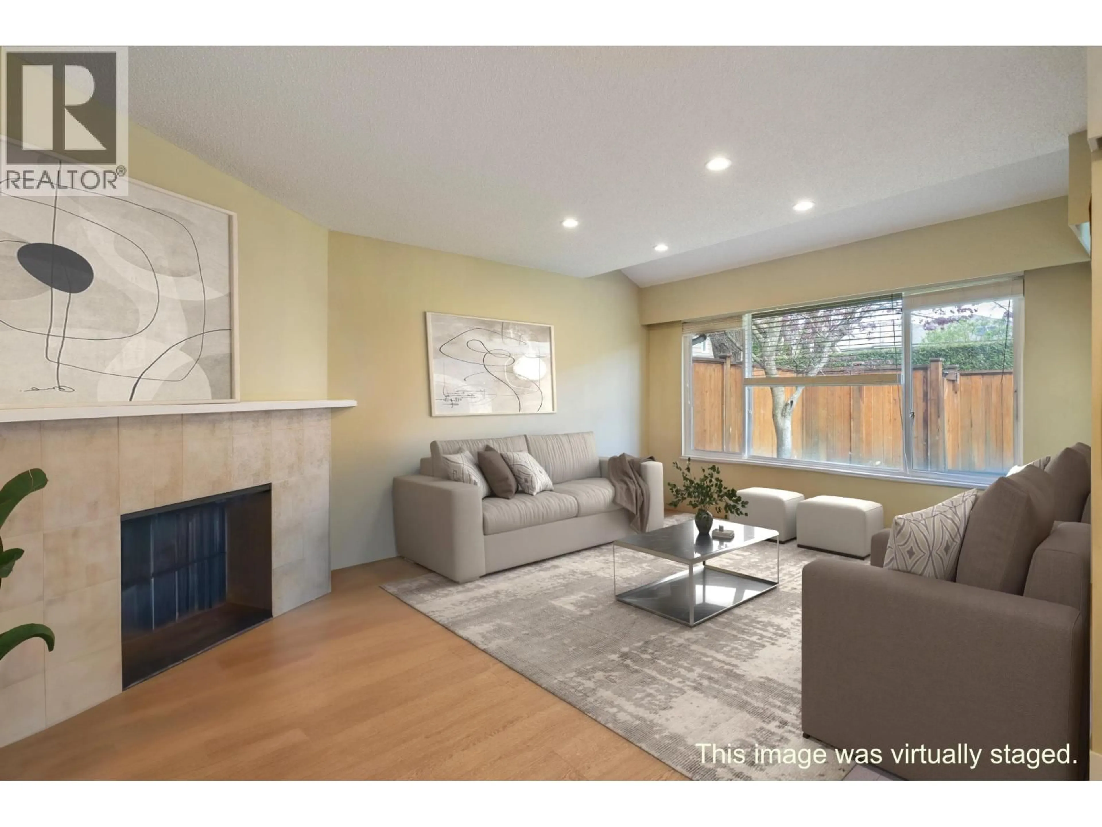 Living room with furniture, wood/laminate floor for 8 - 7300 LEDWAY ROAD, Richmond British Columbia V7C4N9