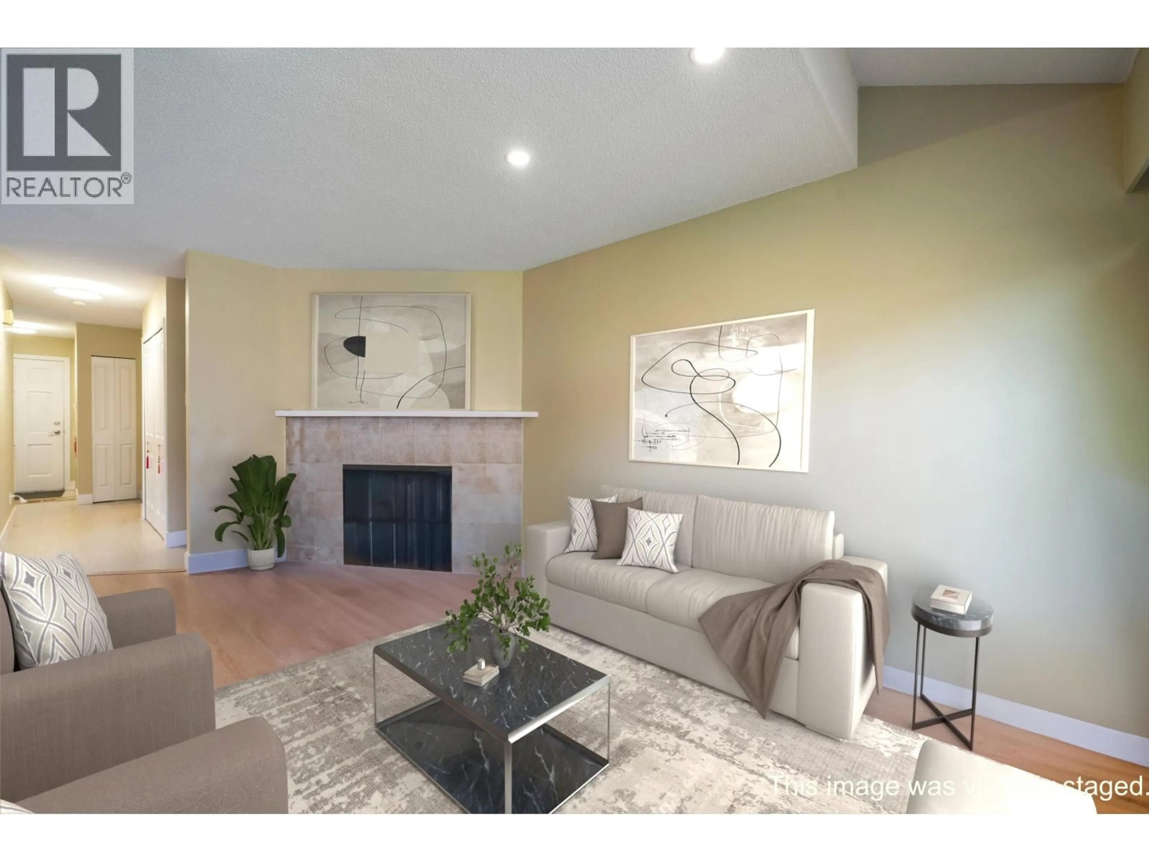 Living room with furniture, unknown for 8 - 7300 LEDWAY ROAD, Richmond British Columbia V7C4N9