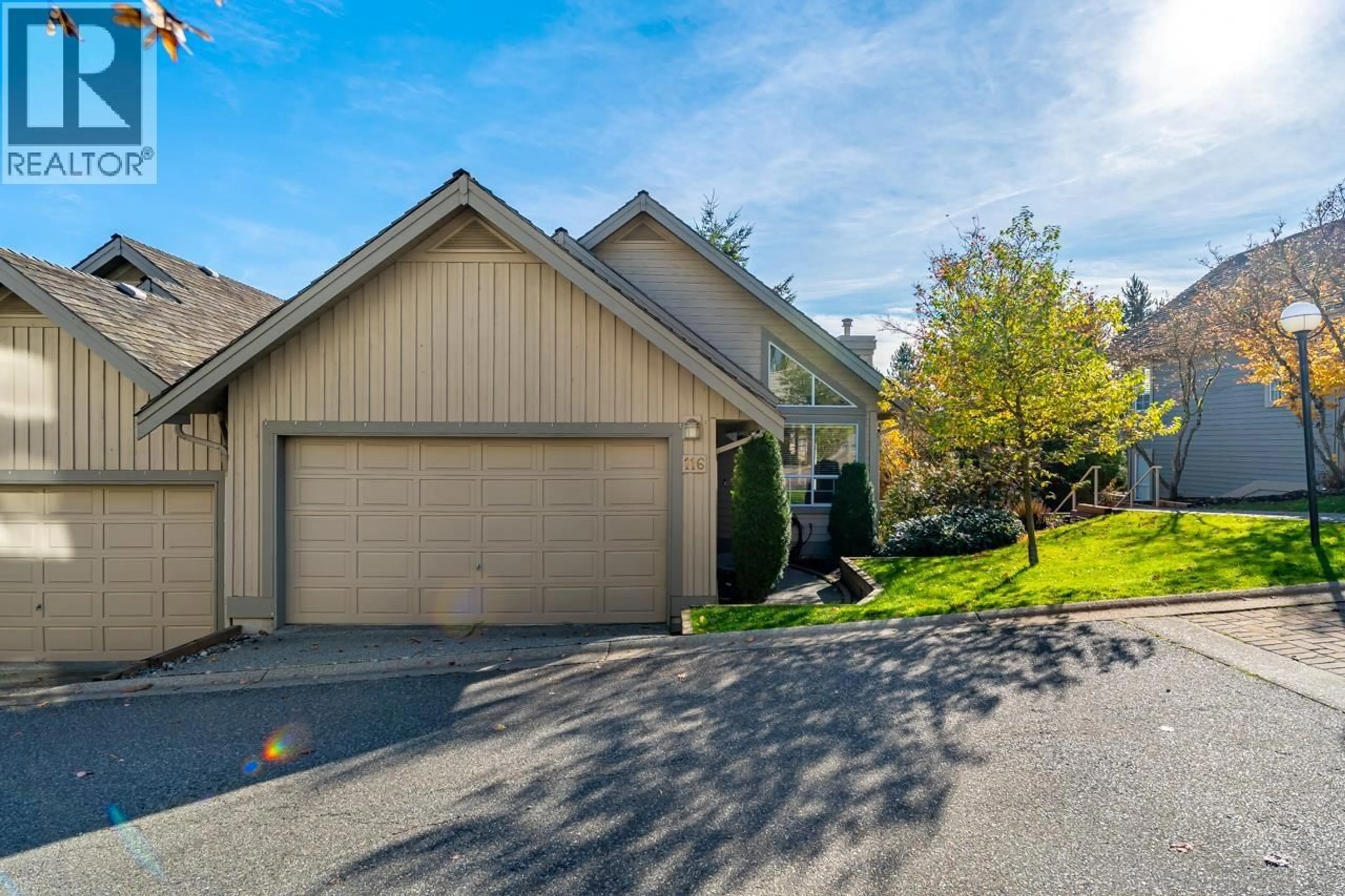 A pic from outside/outdoor area/front of a property/back of a property/a pic from drone, street for 116 - 1465 PARKWAY BOULEVARD, Coquitlam British Columbia V3E3E6