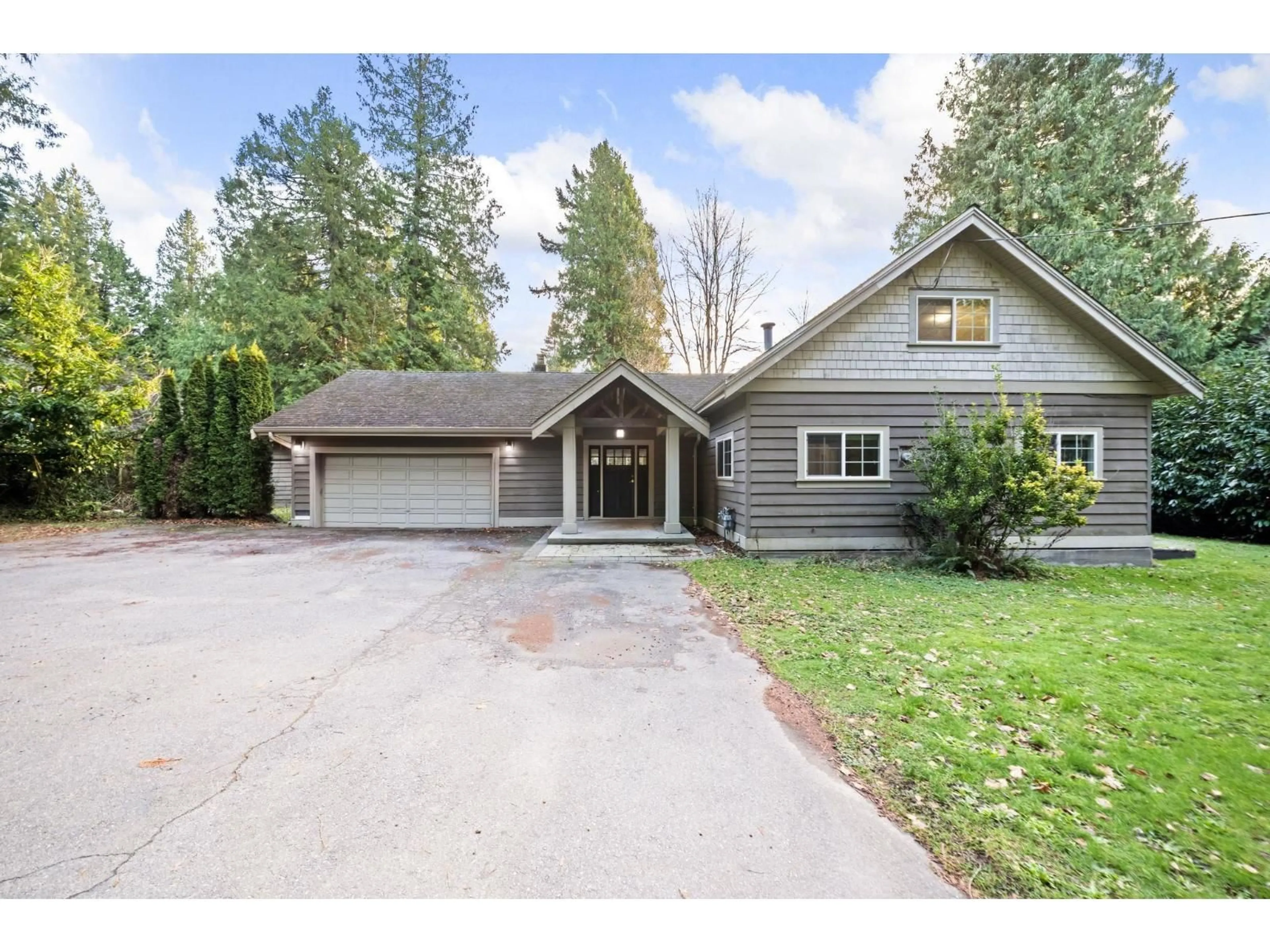 A pic from outside/outdoor area/front of a property/back of a property/a pic from drone, street for 12686 20 AVENUE, Surrey British Columbia V4A1Y6