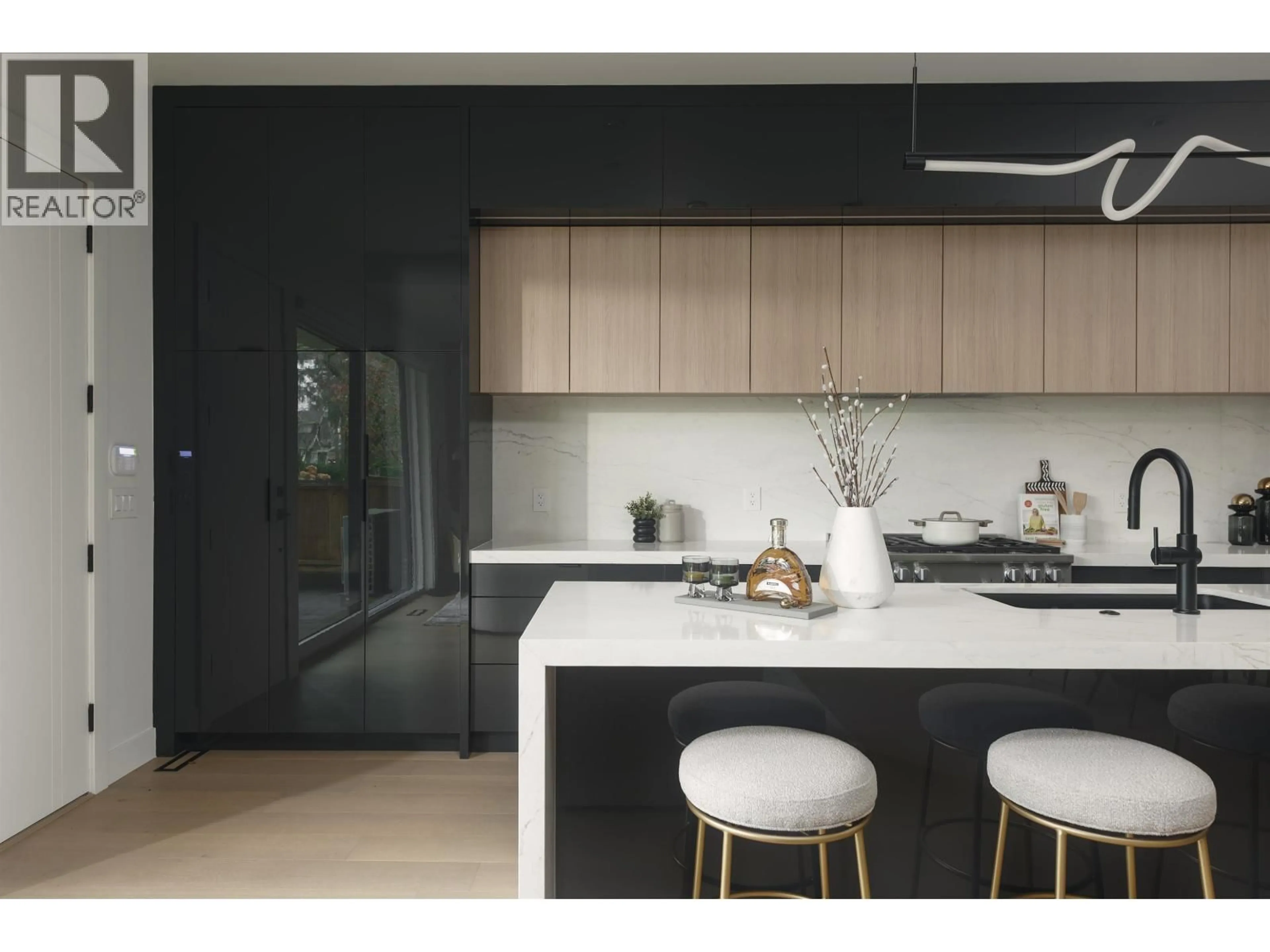 Contemporary kitchen, unknown for 1 - 3232 38TH AVENUE, Vancouver British Columbia V6N2X6