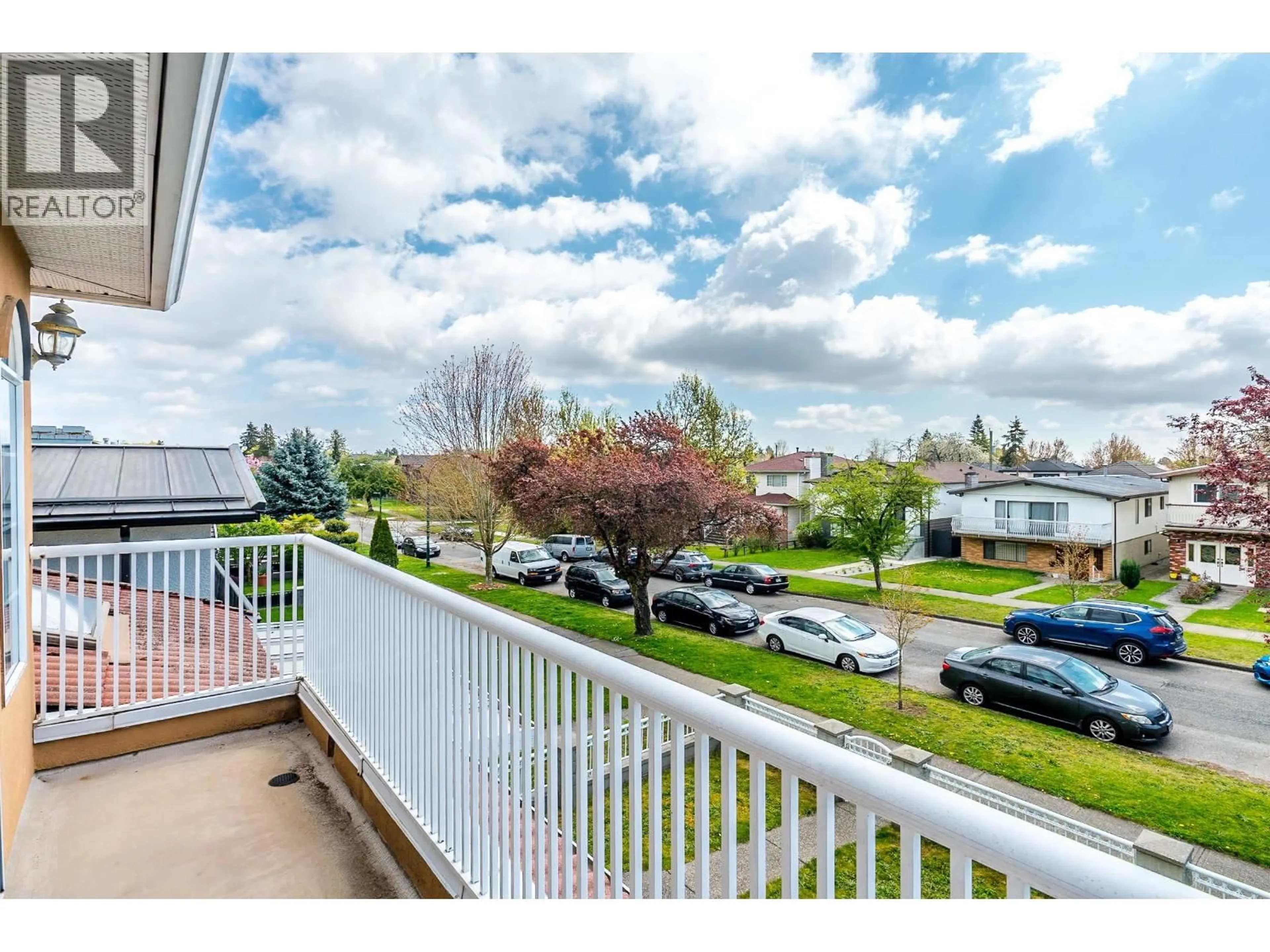 Unknown for 927 50TH AVENUE, Vancouver British Columbia V5X1B6