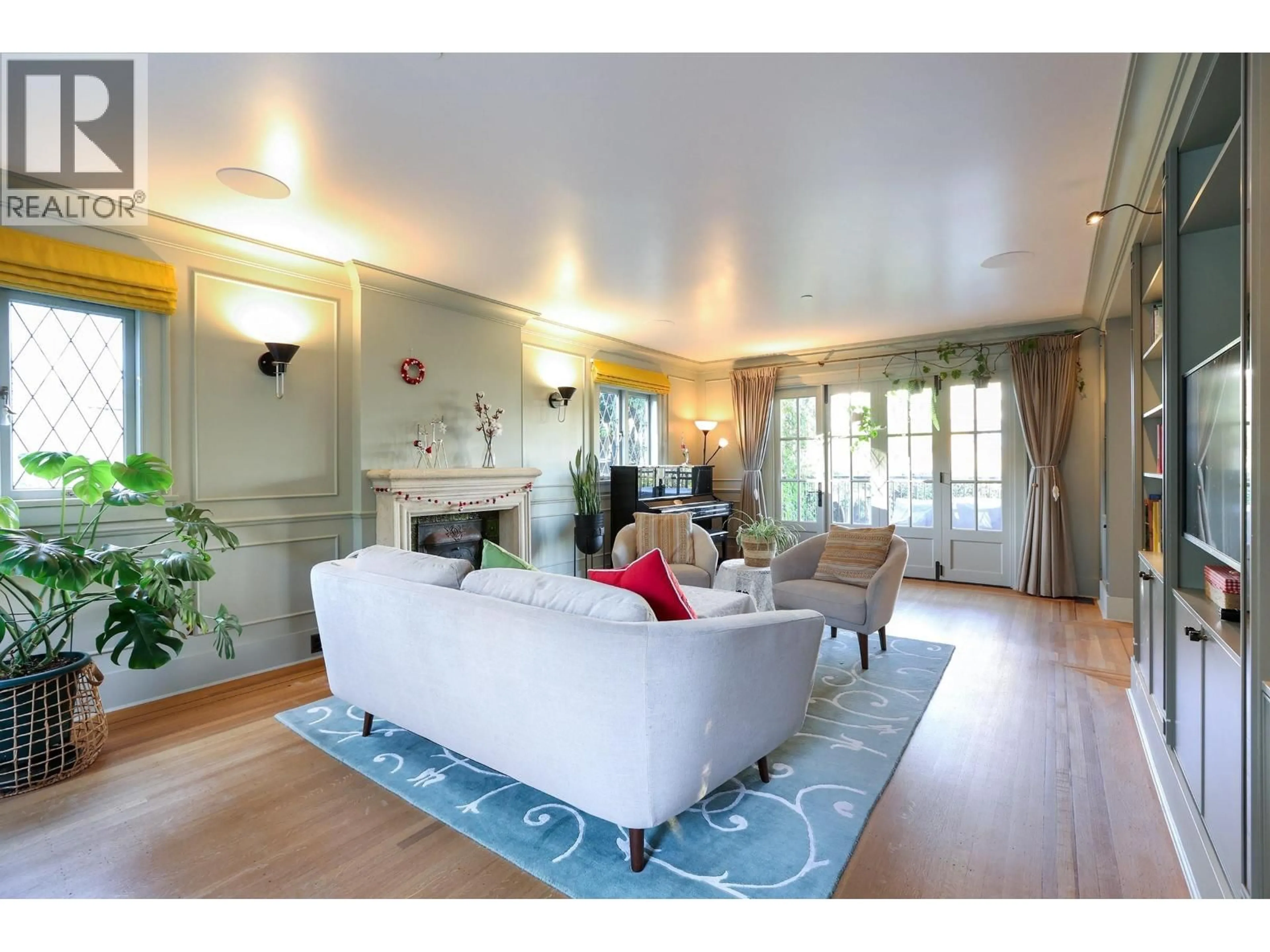 Living room with furniture, unknown for 4291 9TH AVENUE, Vancouver British Columbia V6R2C6