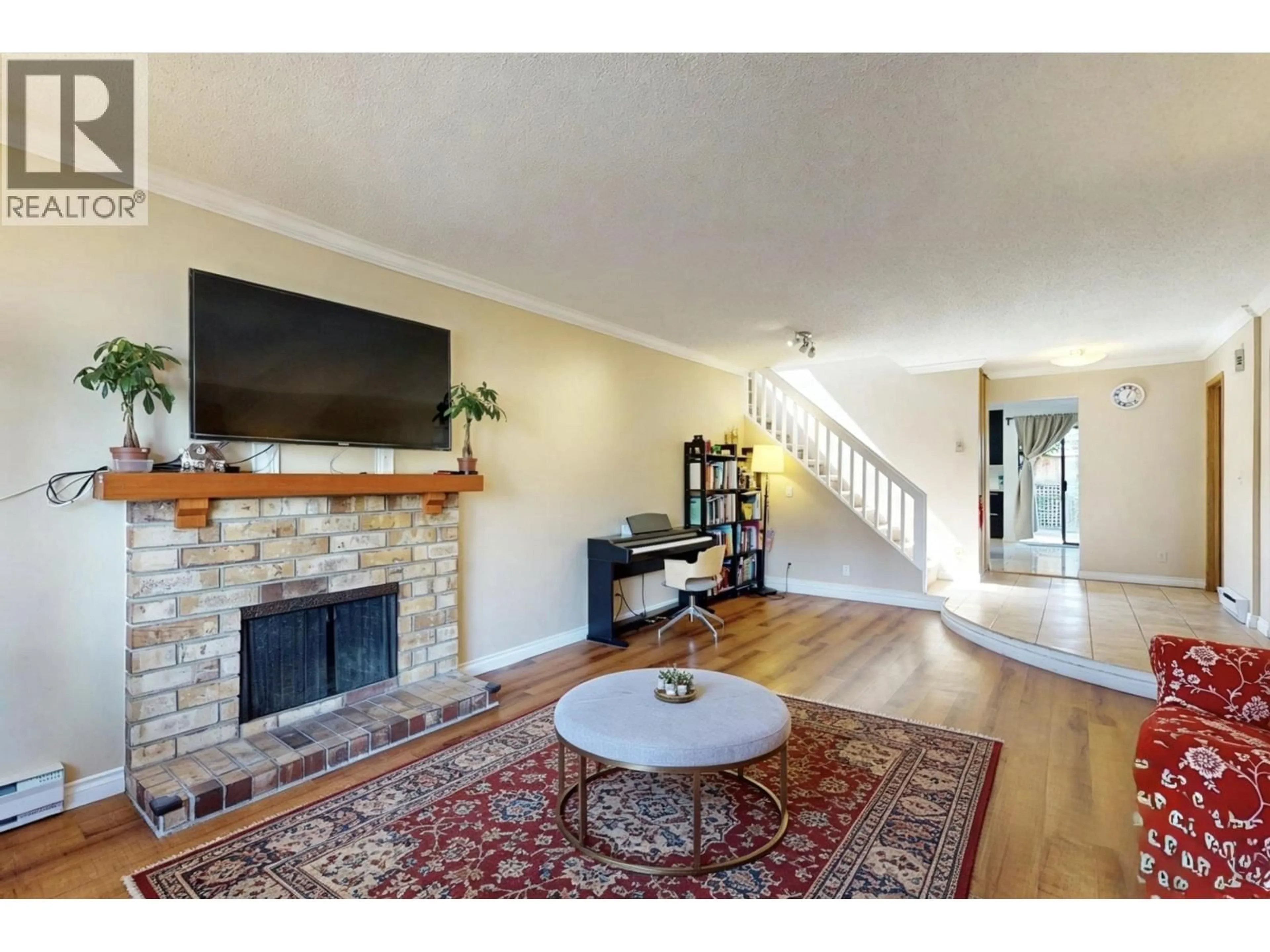 Living room with furniture, unknown for 4 - 6245 SHERIDAN ROAD, Richmond British Columbia V7E4W5