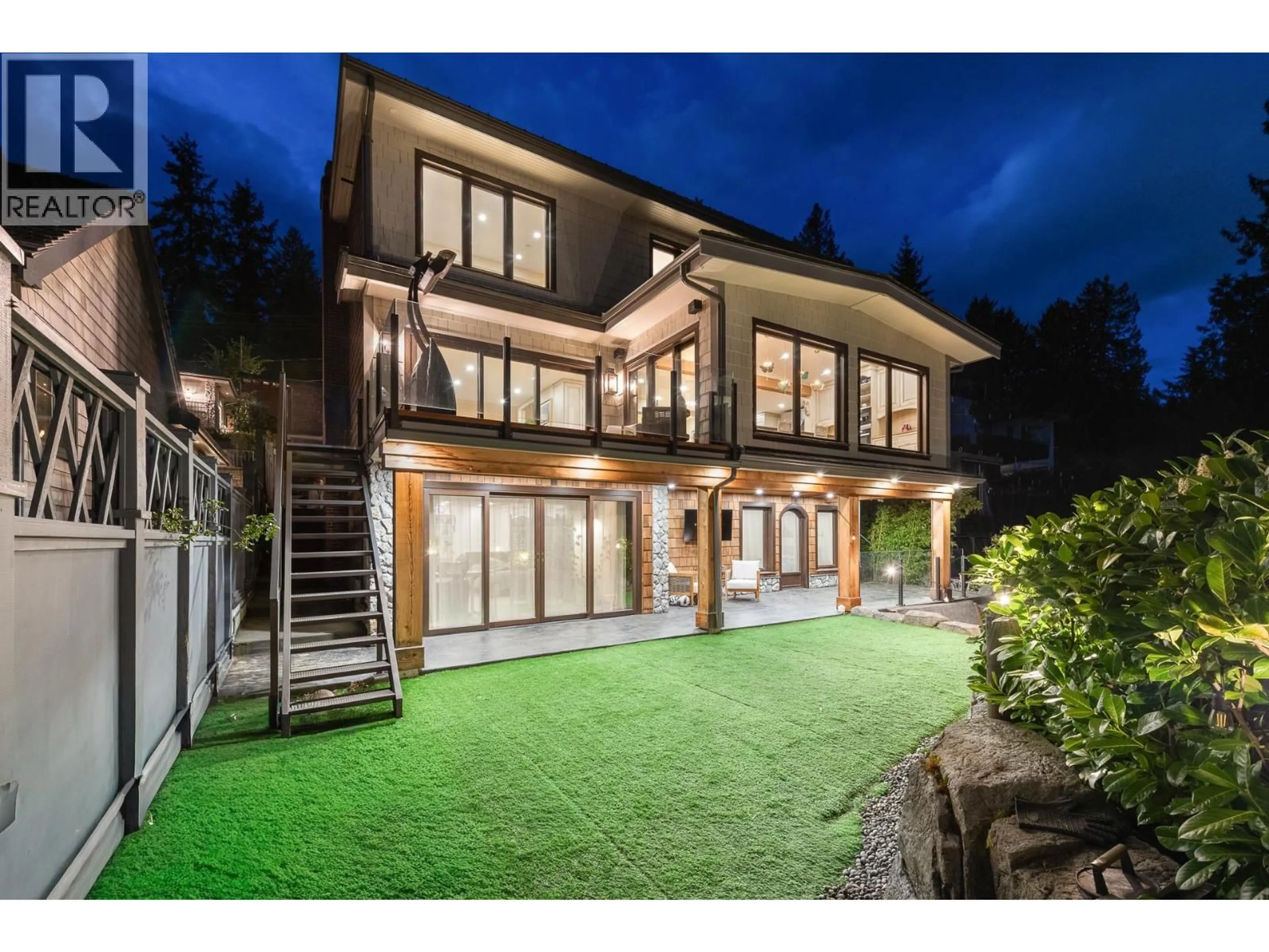 Unknown for 3298 RADCLIFFE AVENUE, West Vancouver British Columbia V7V1G6