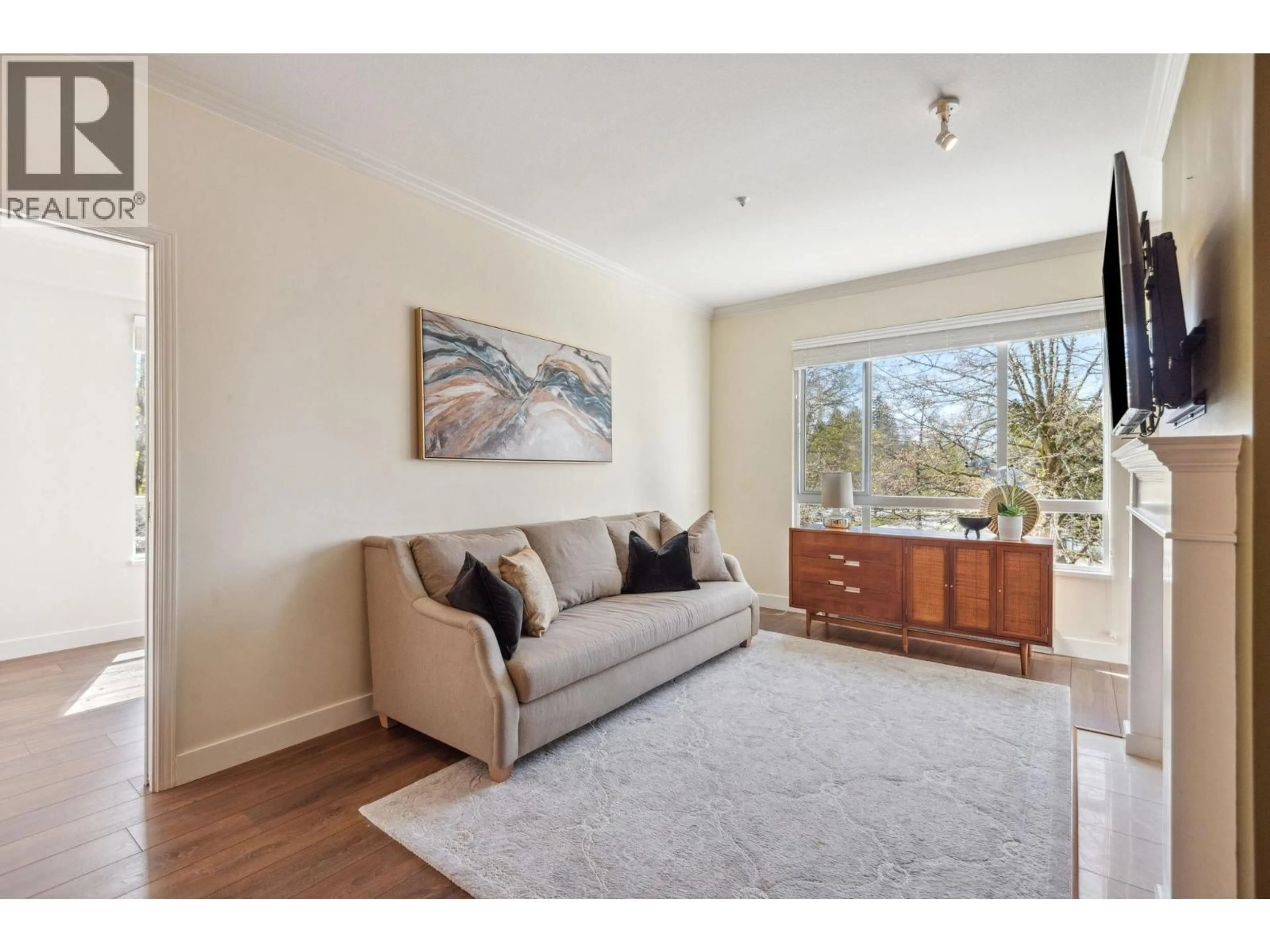 Living room with furniture, unknown for 216 - 5735 HAMPTON PLACE, Vancouver British Columbia V6T2G8