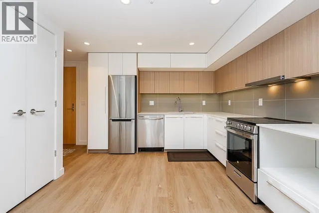 512 - 9888 UNIVERSITY CRESCENT, Burnaby 2