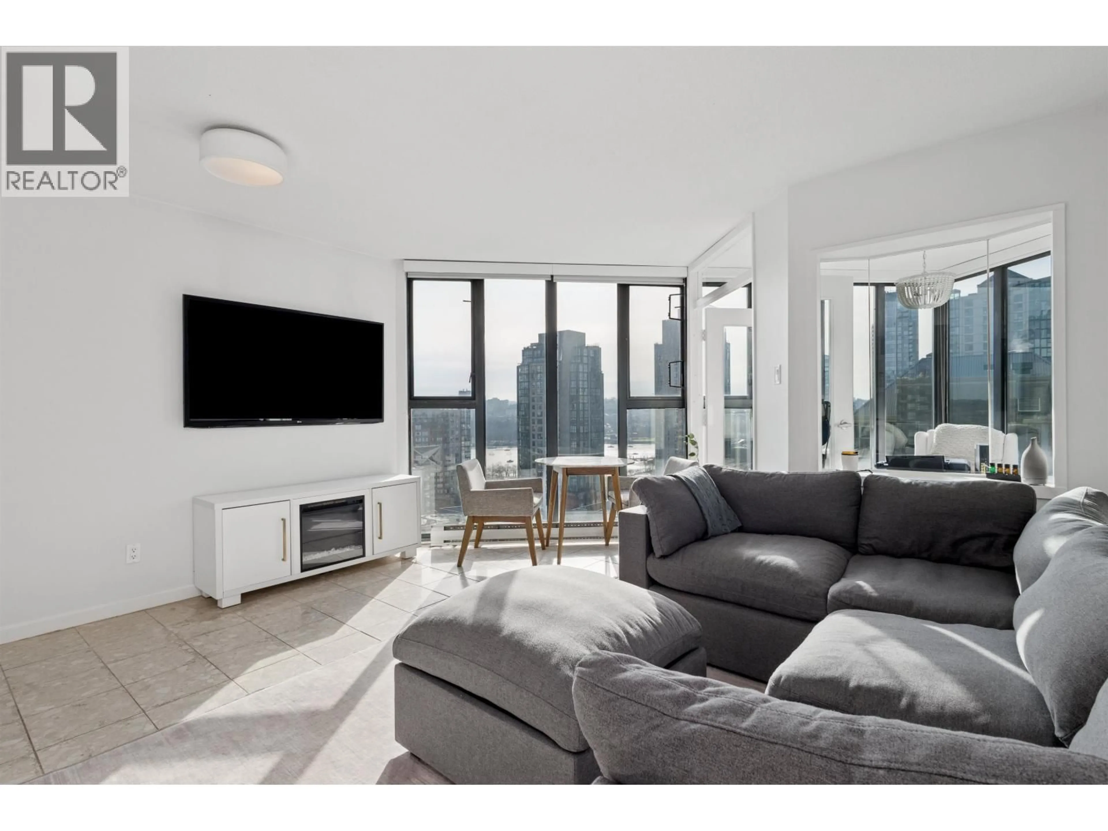 Living room with furniture, unknown for 1502 - 1155 HOMER STREET, Vancouver British Columbia V6B5T5