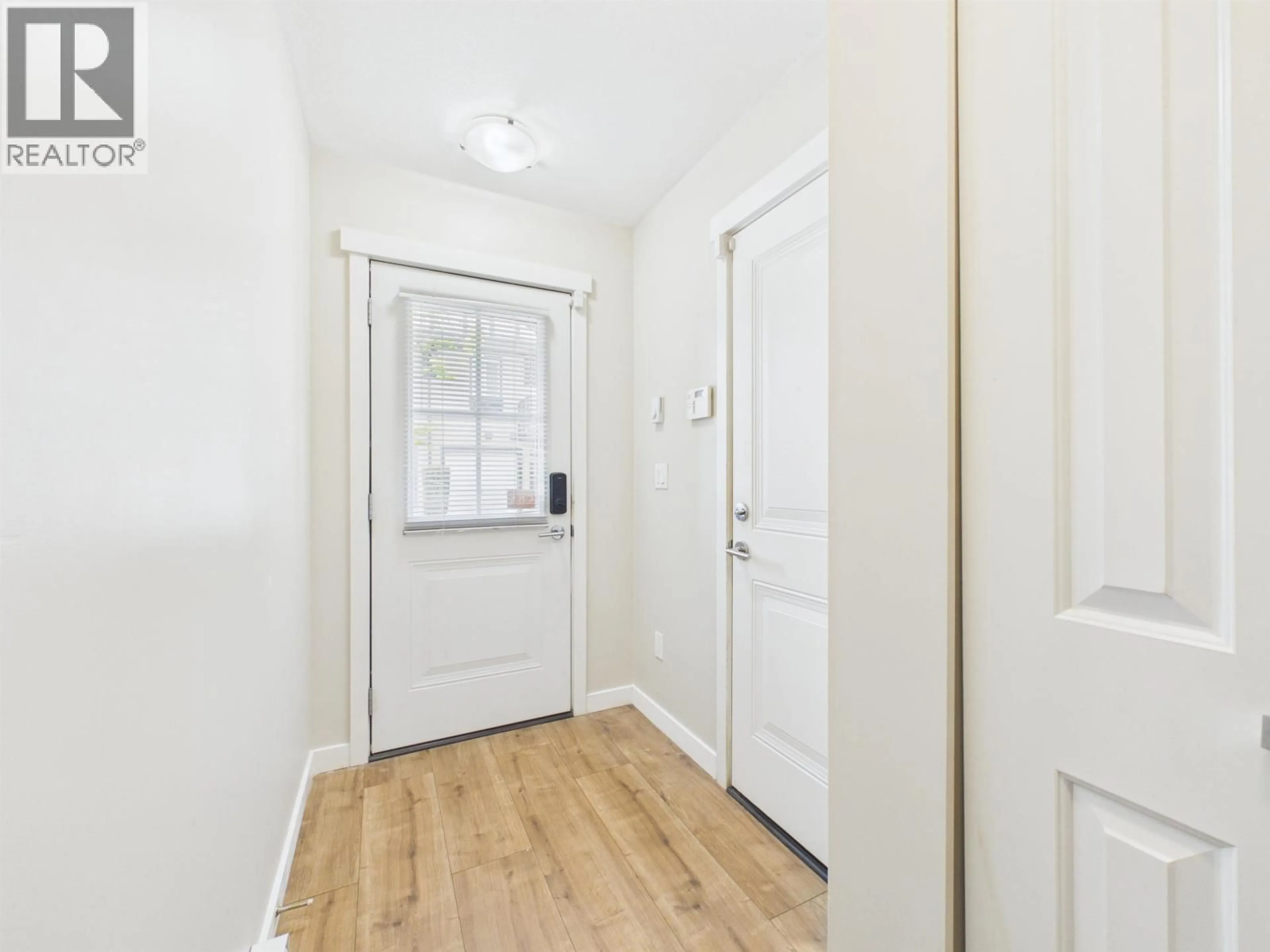 Indoor entryway for 40 - 9728 ALEXANDRA ROAD, Richmond British Columbia V6X0M4